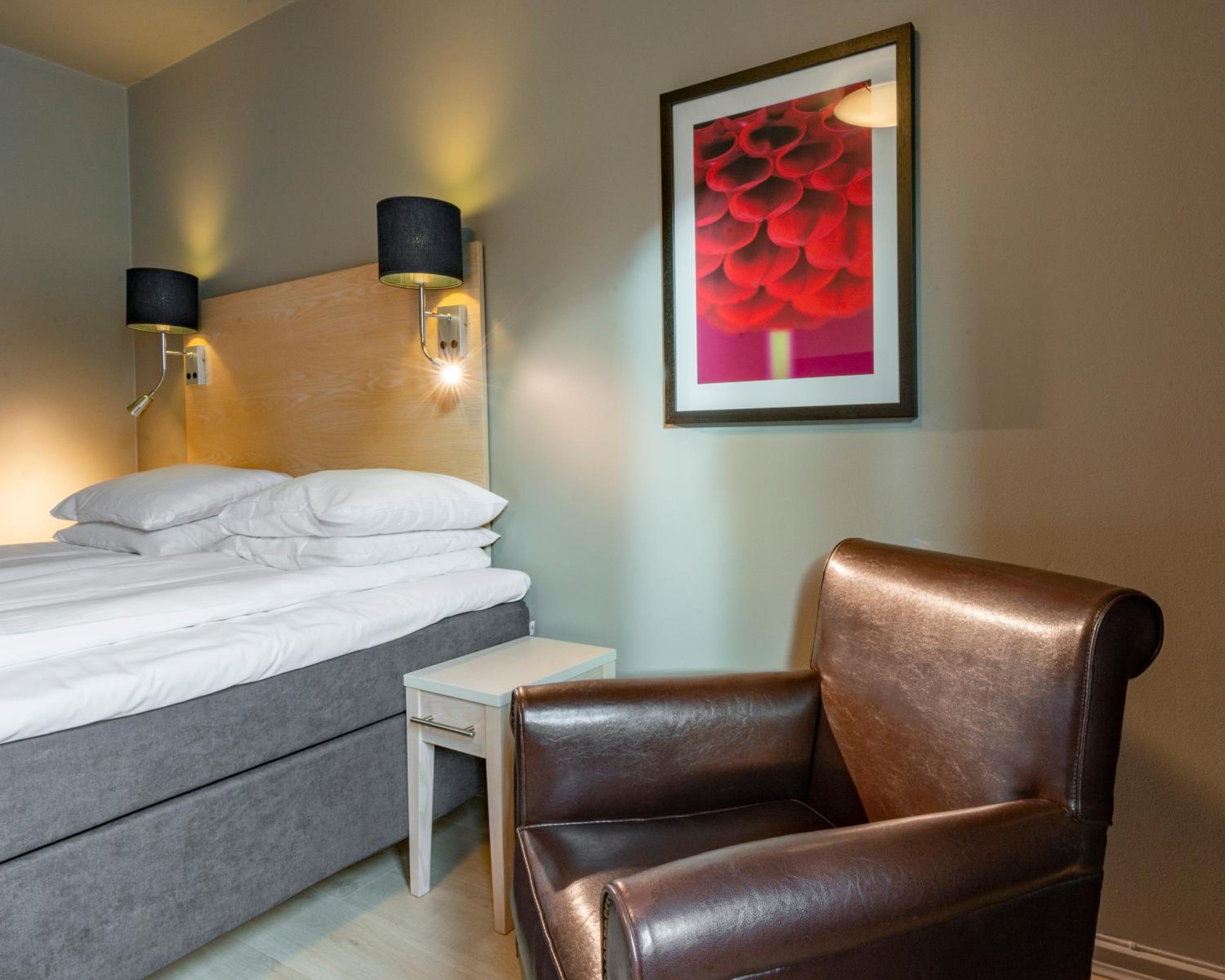 Double Room - Photo 2