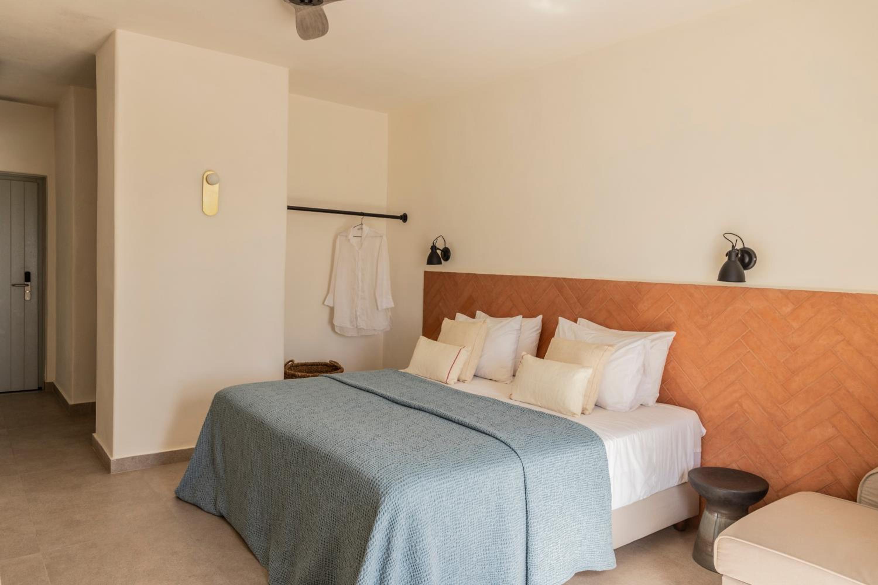 Junior Double with Large Terrace Sea View (ground floor)