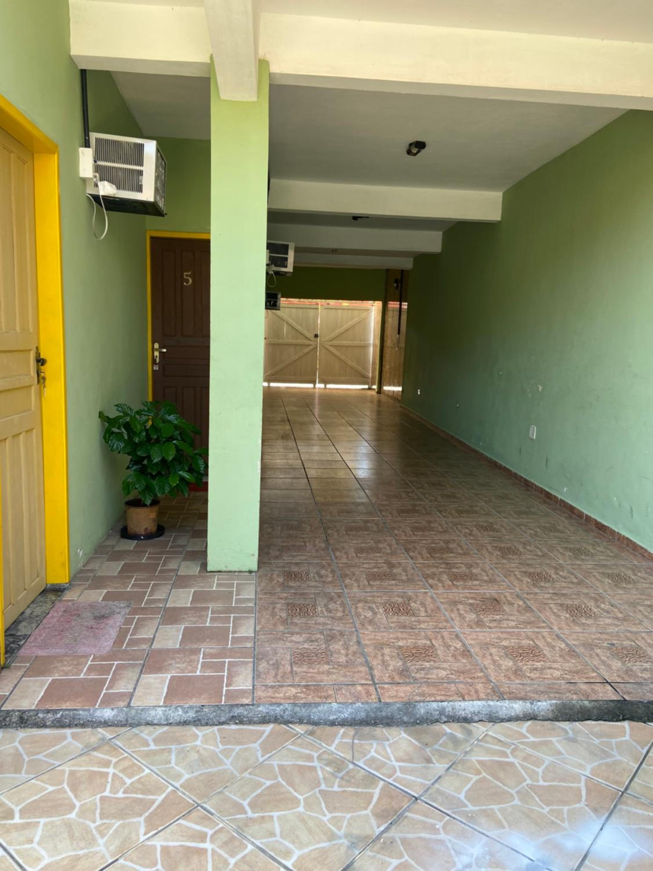 Quadruple Room - Photo 15