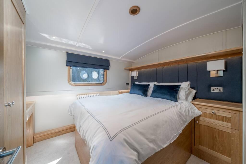 Mobile Home photo 3