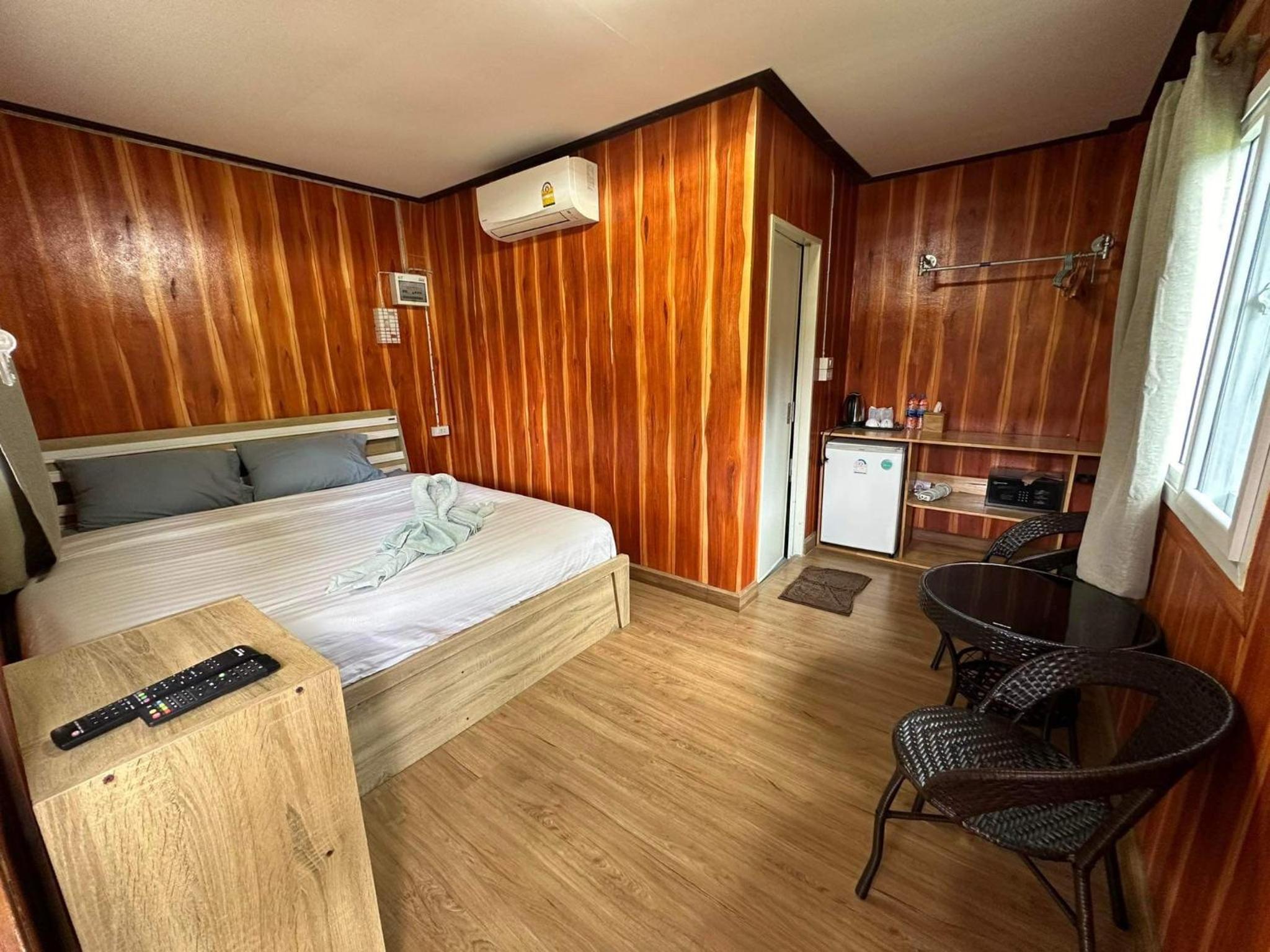 Double Room - Photo 2