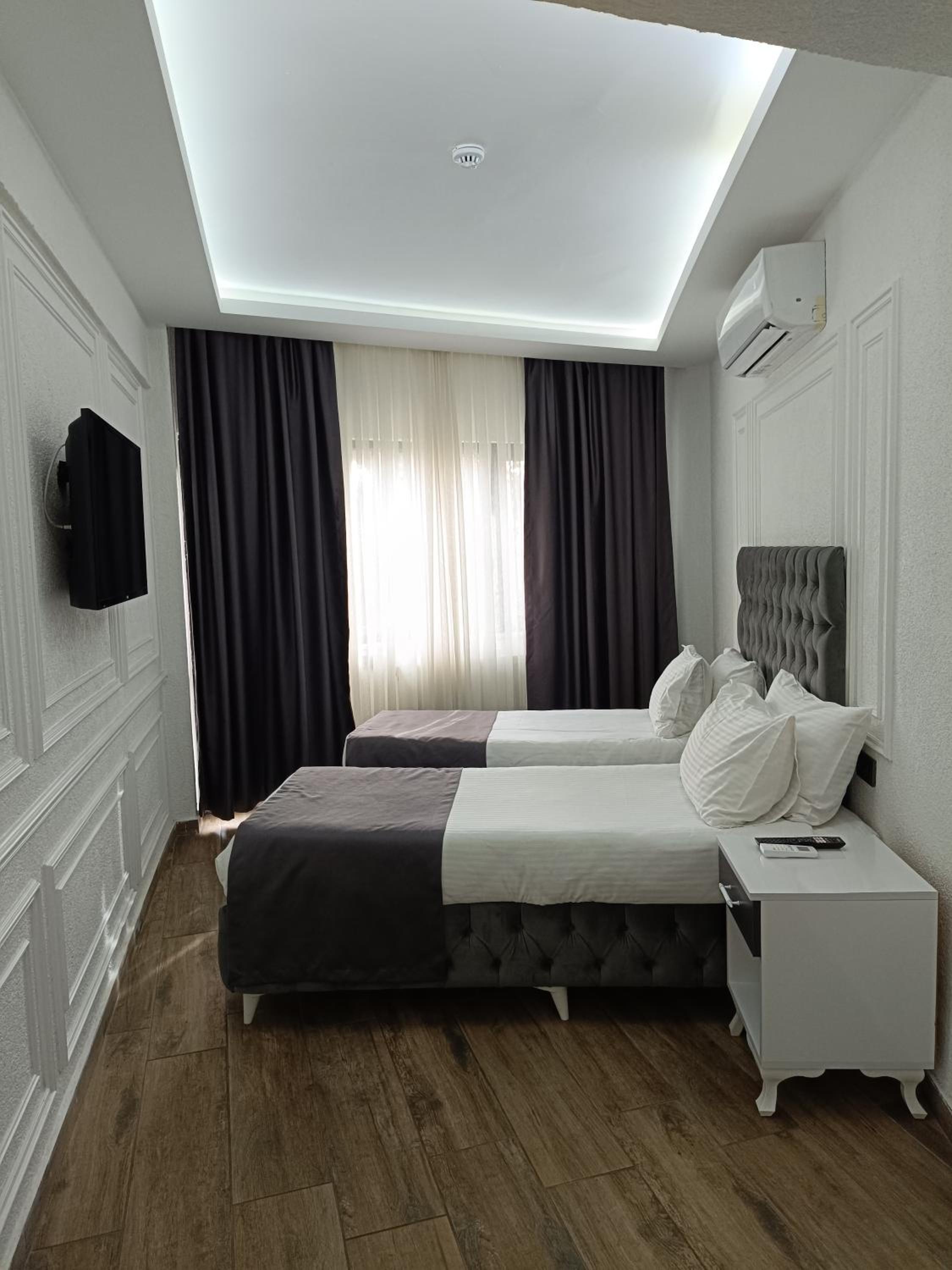 Quadruple Room with Garden View photo 2