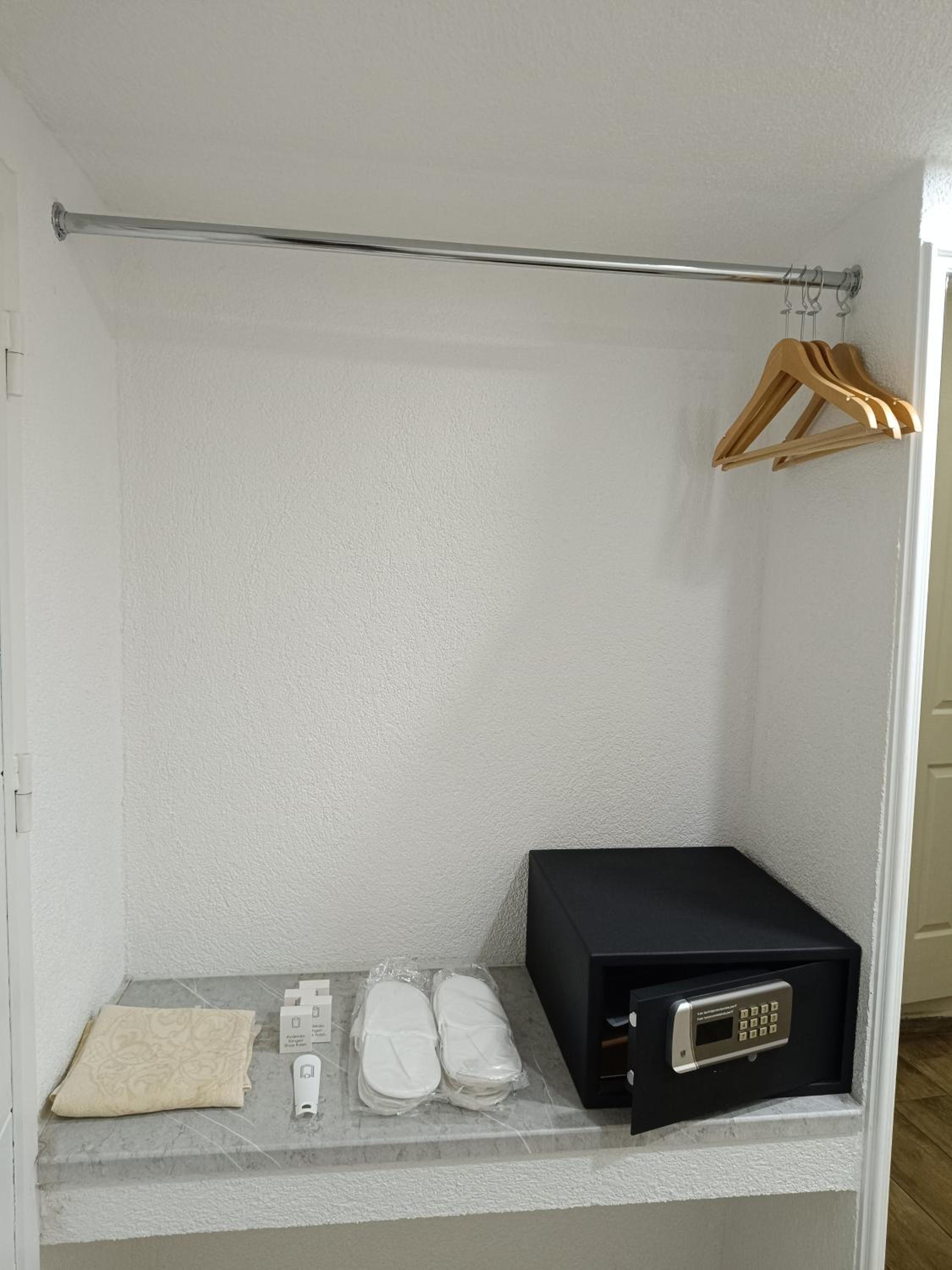 Double Room with Balcony photo 2