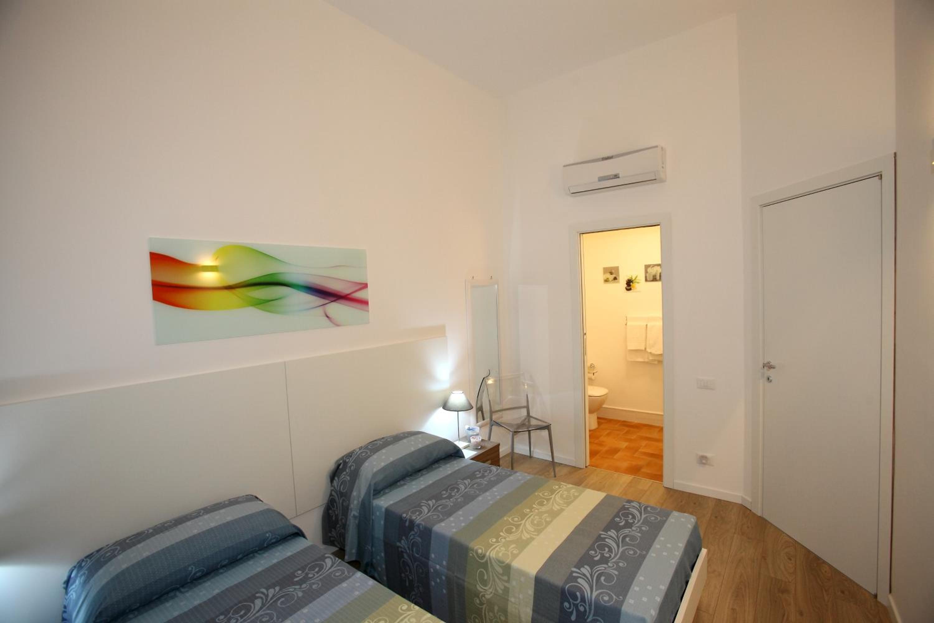 Deluxe Double or Twin Room photo 1