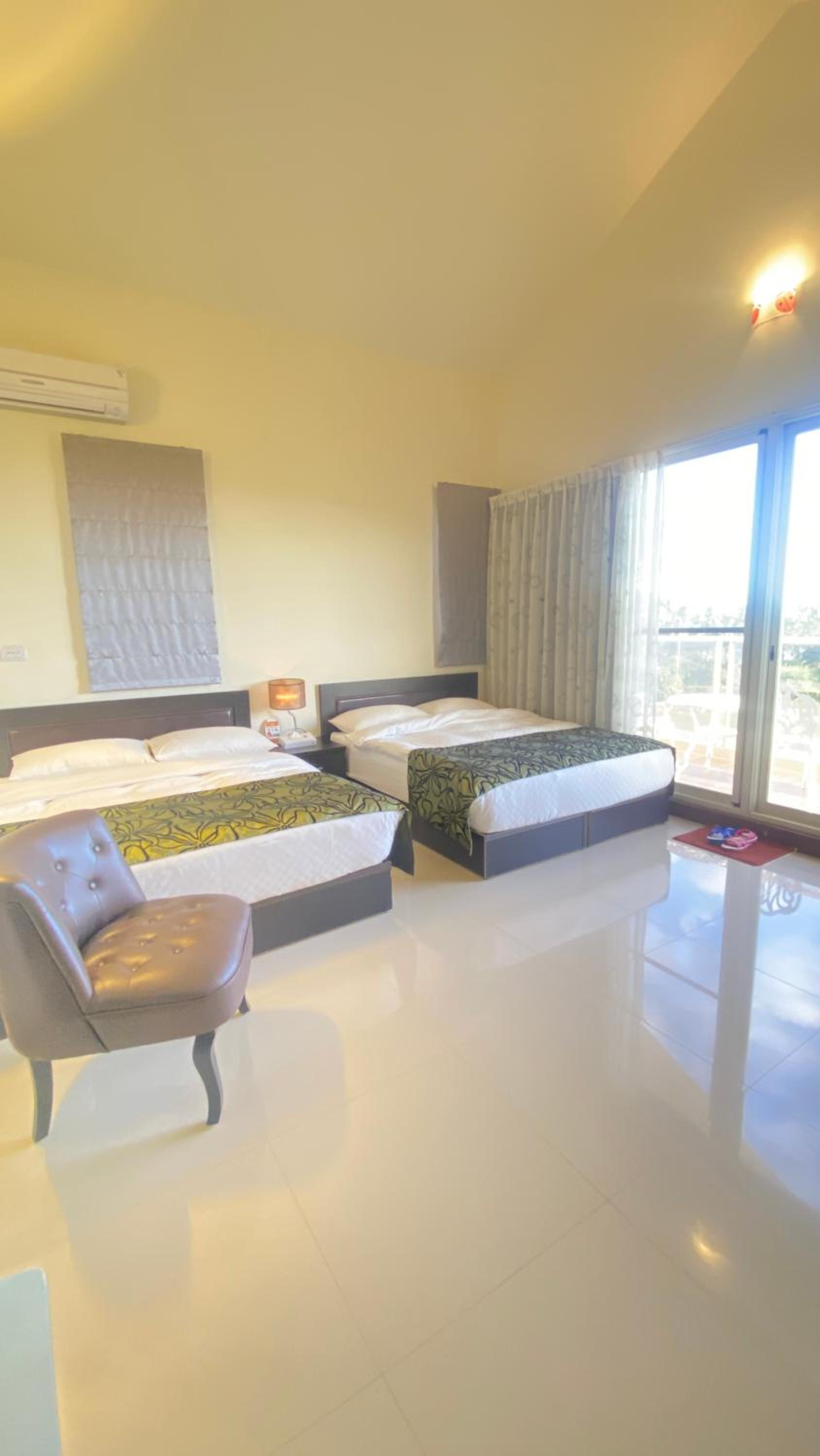 Quadruple Room with Sea View photo 2