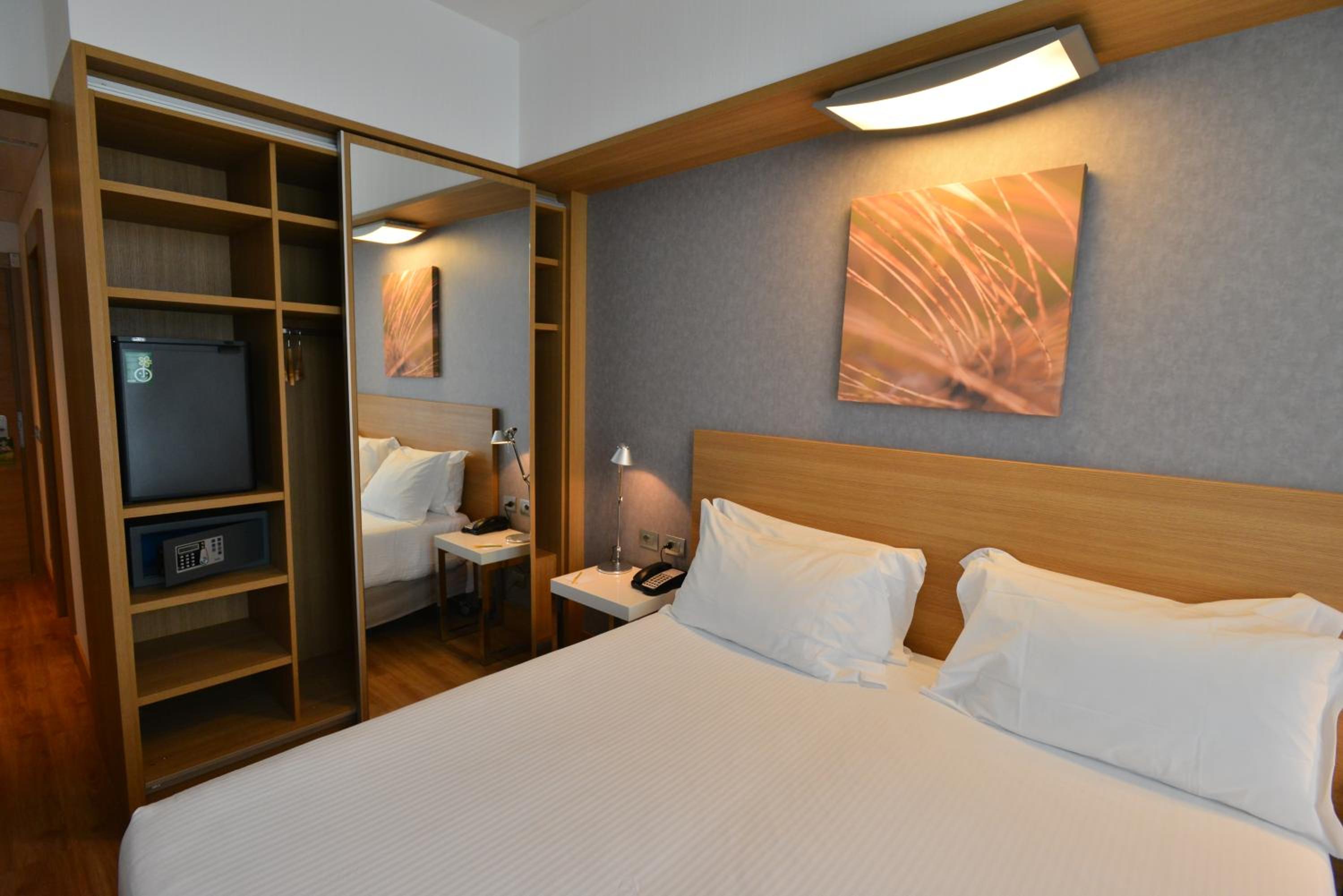 King Room - Mobility Accessible 