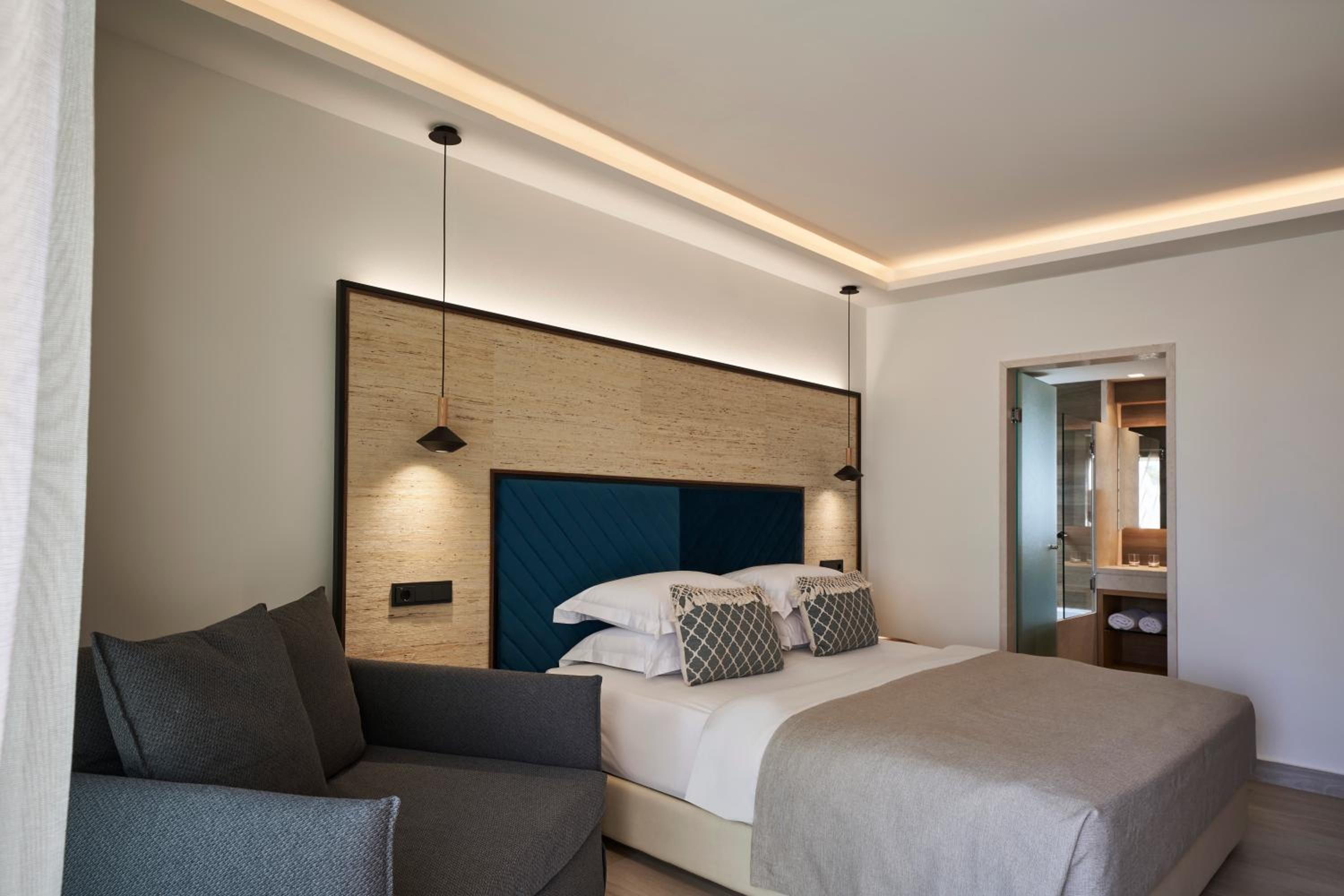 Premium Double Room Inland View