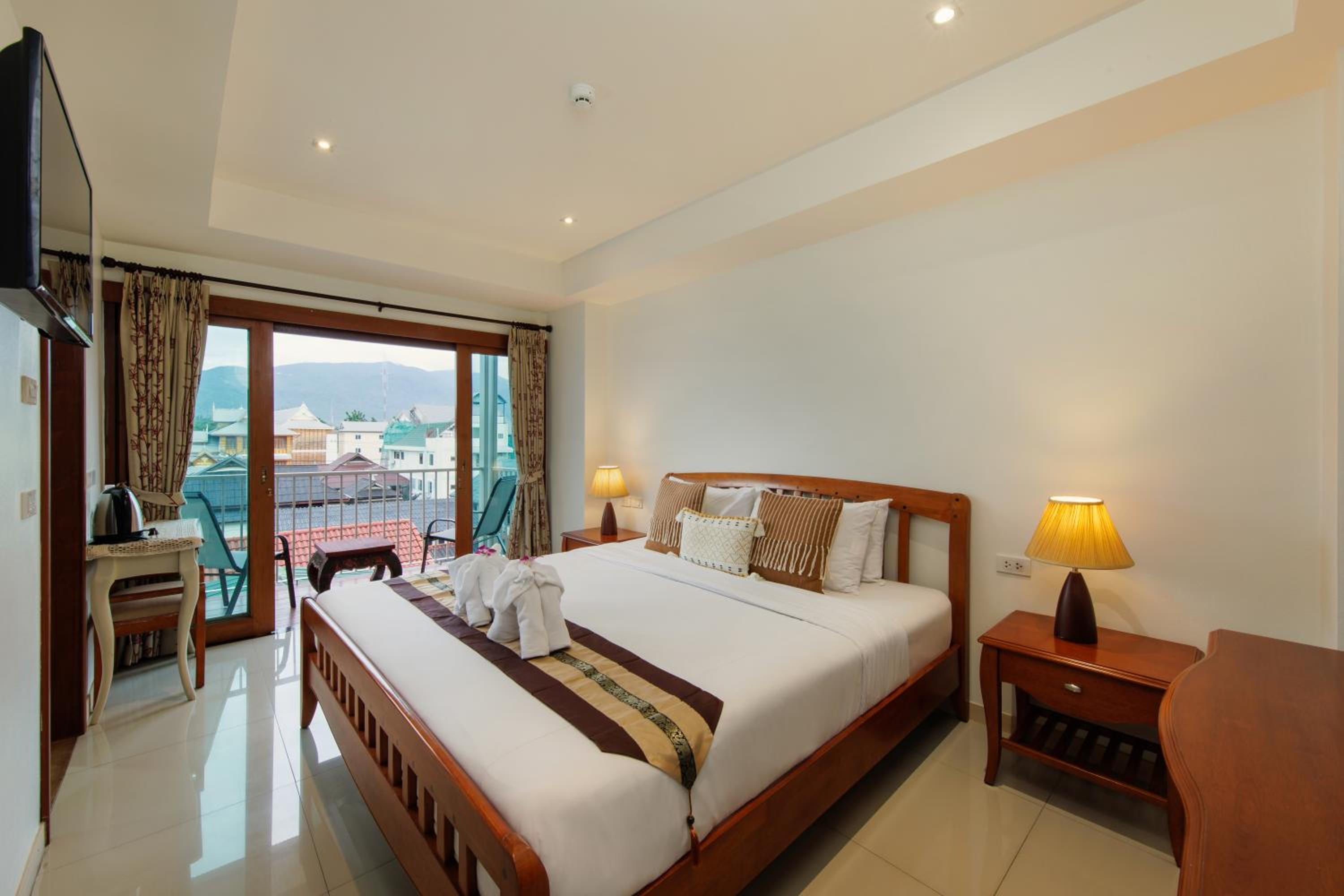 King Room with Mountain View