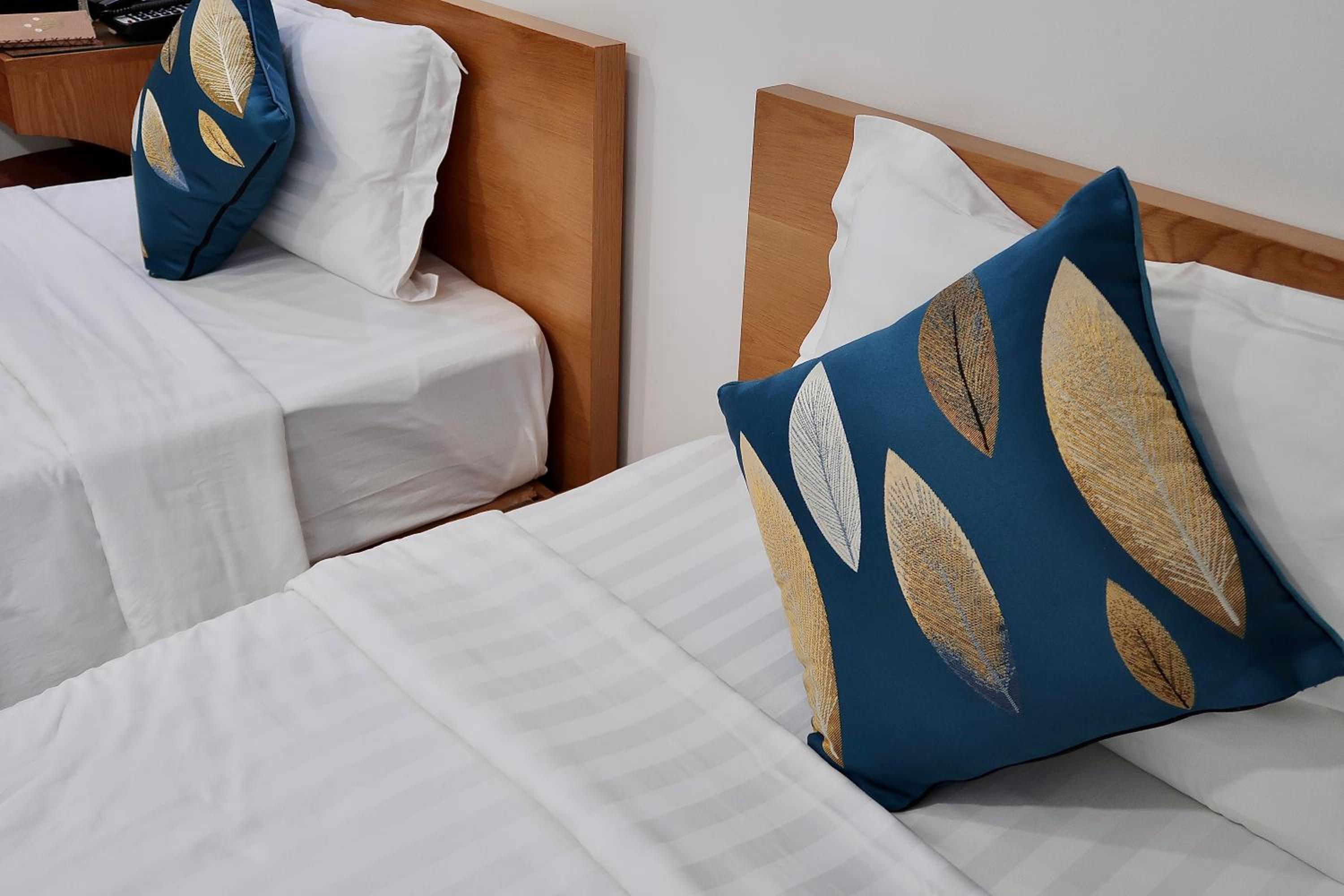 Deluxe Twin Room - Photo 14