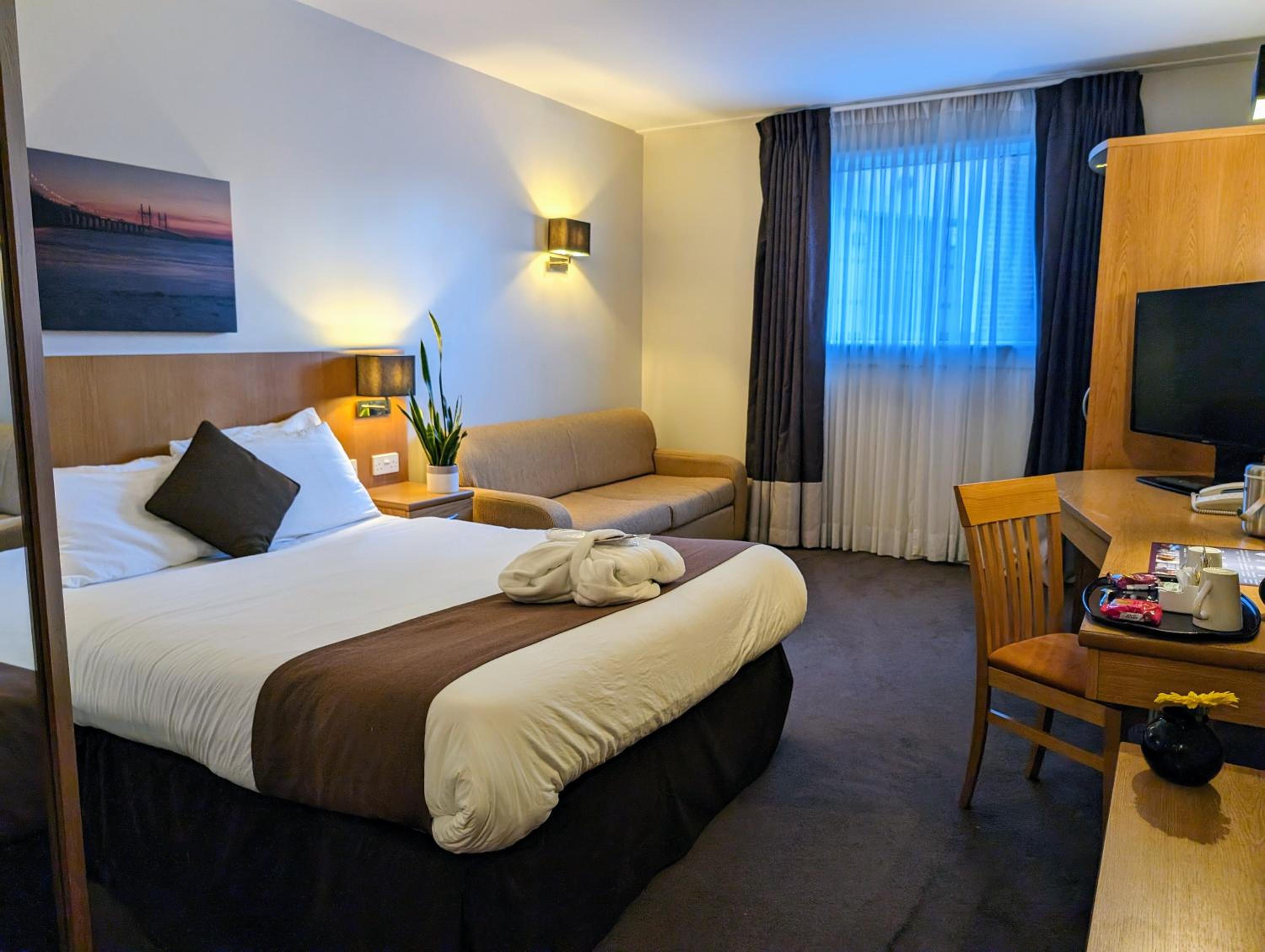 Double Room - Disability Access - Photo 1