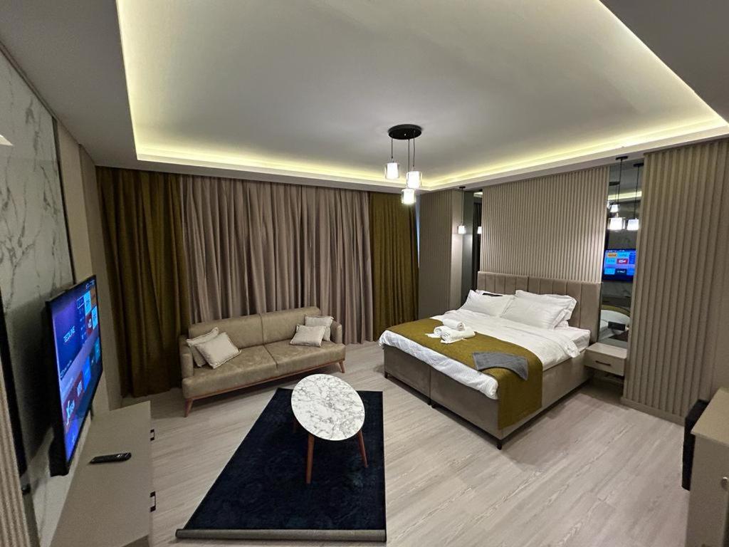 Deluxe Triple Room photo 1