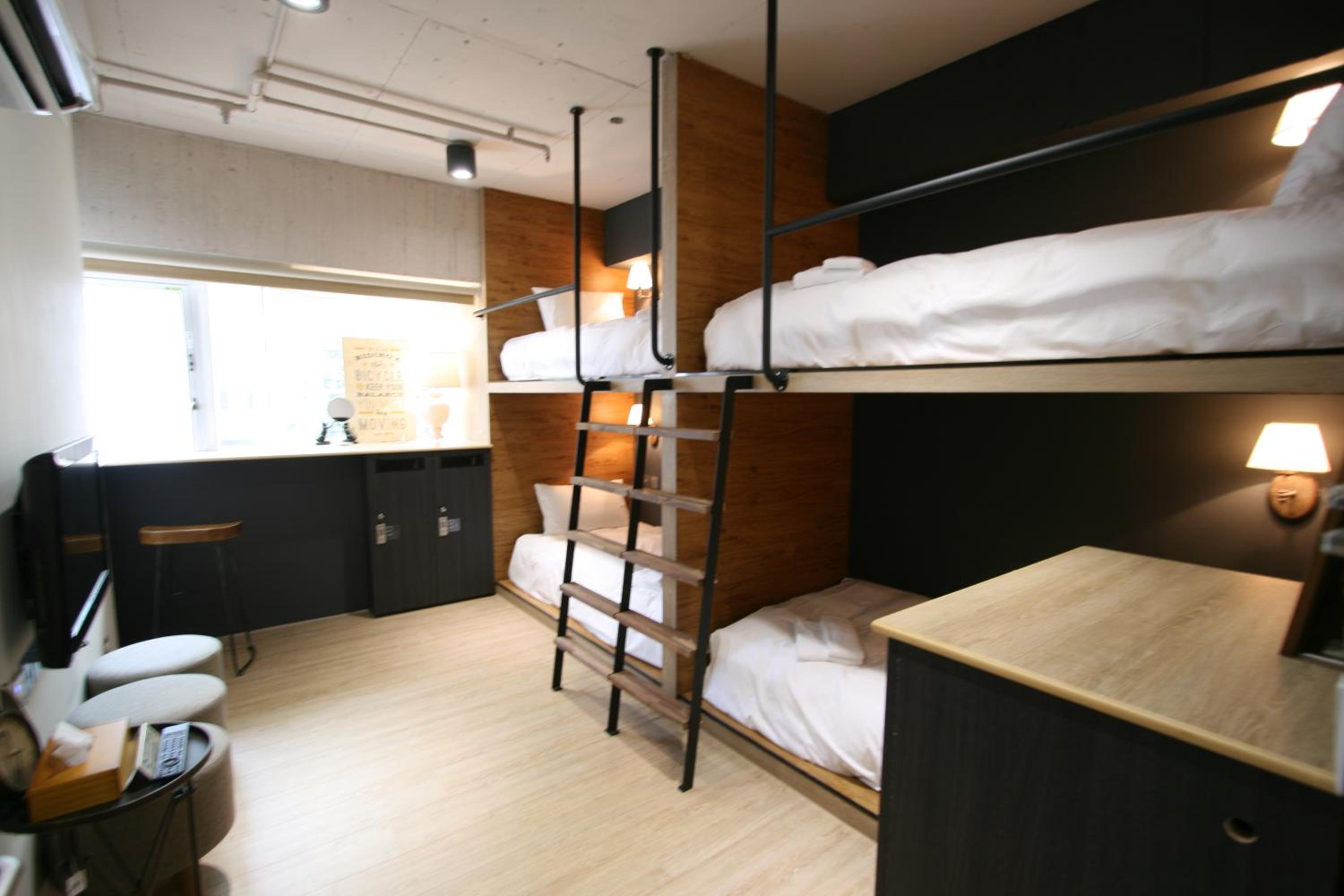 Quadruple Room with Shared Bathroom photo 1