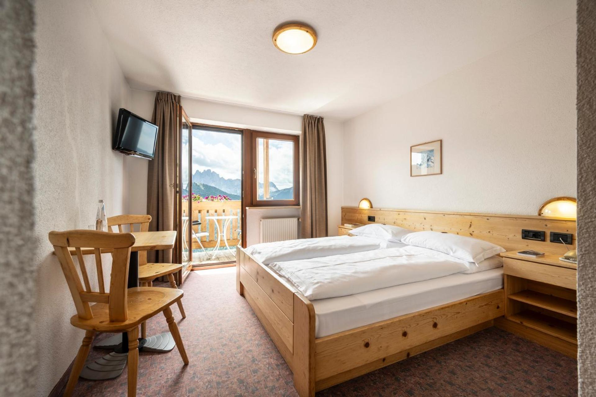 Double Room with Balcony - Photo 1
