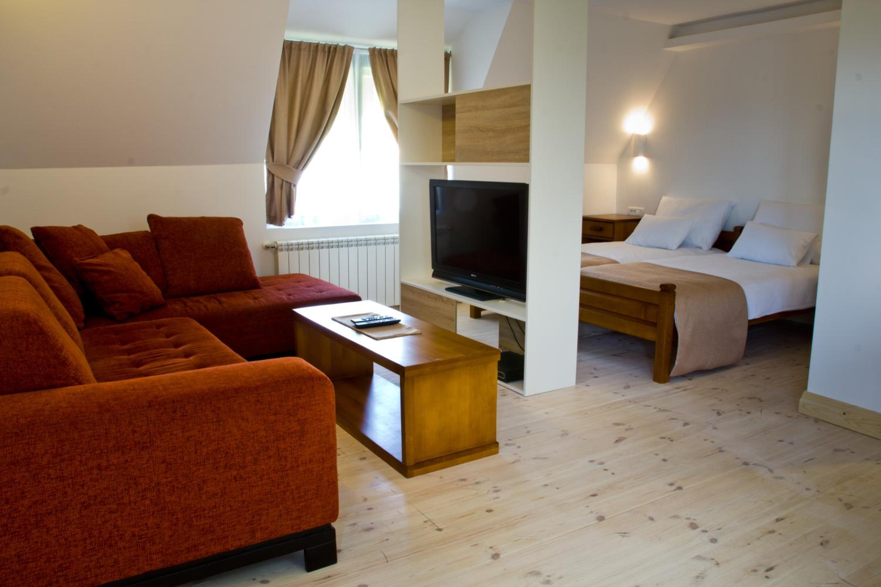 Studio Apartment photo 2