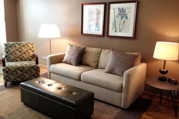 Deluxe King Suite