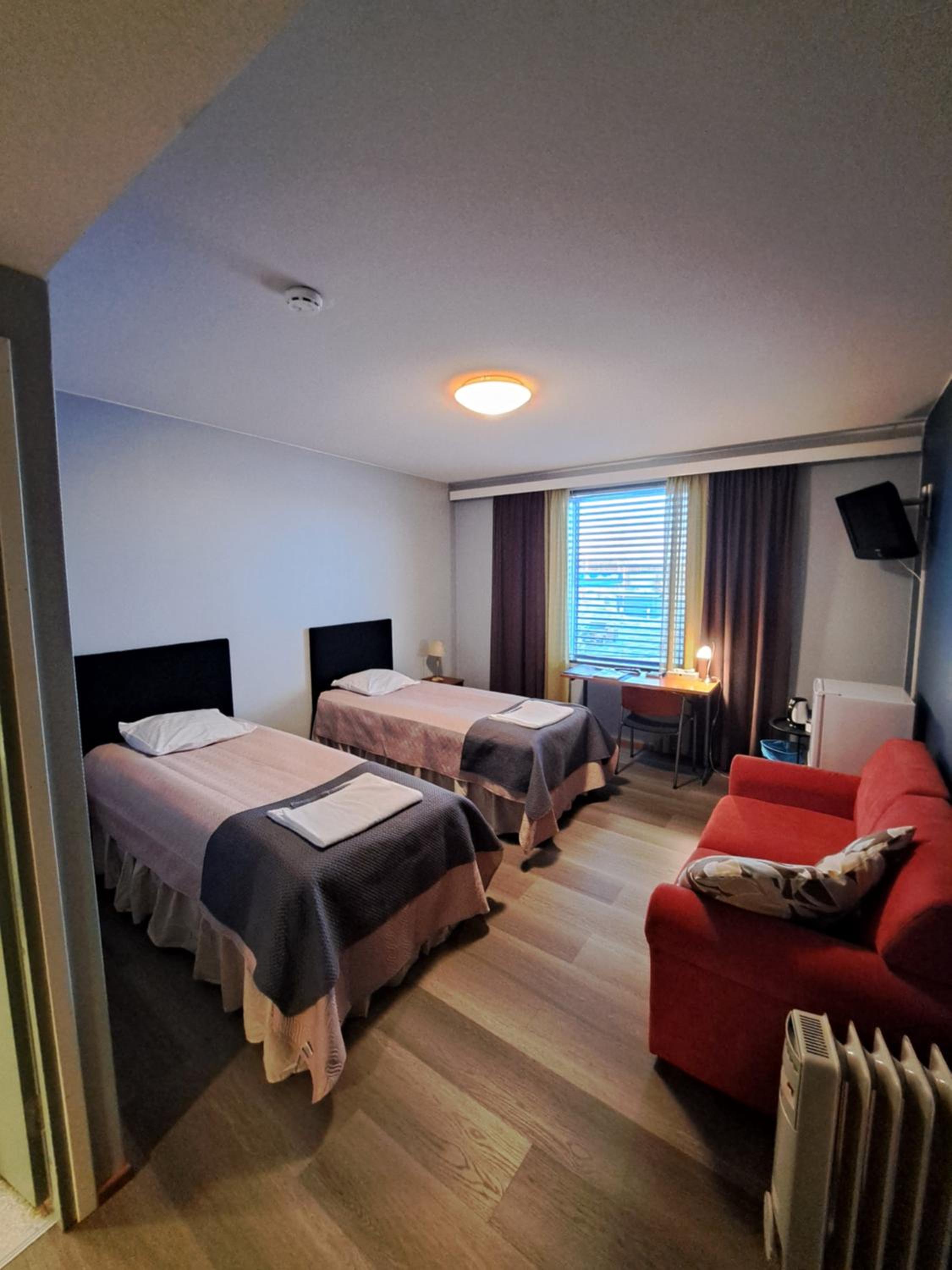 Deluxe Double Room with Extra Bed - Photo 4