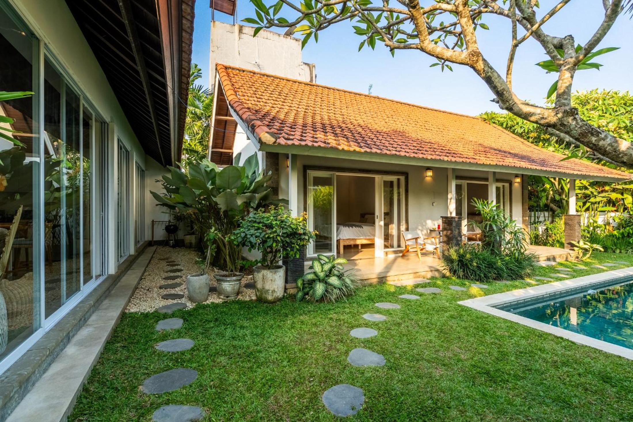 Three-Bedroom Villa - Photo 49