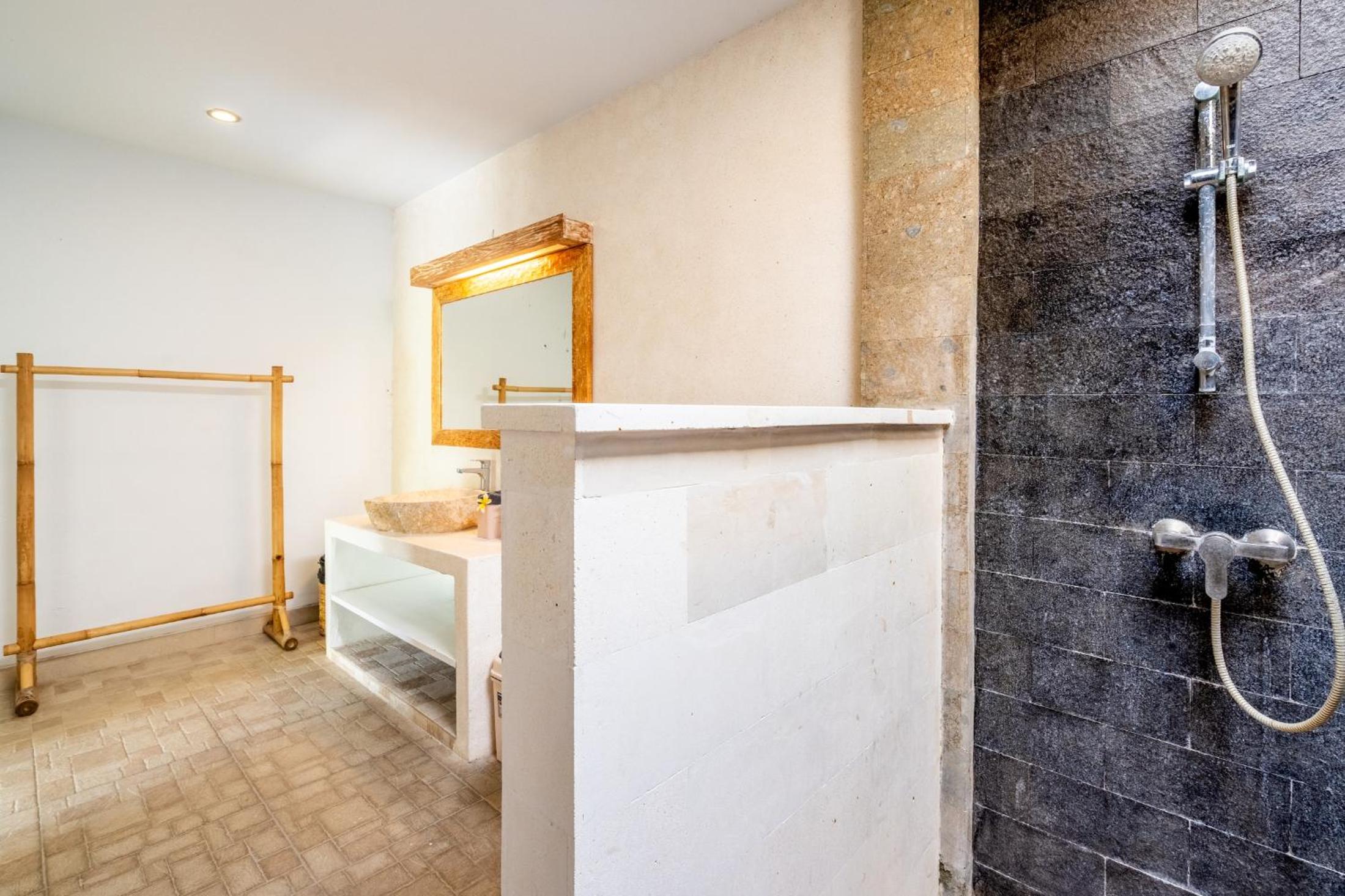 Three-Bedroom Villa - Photo 16