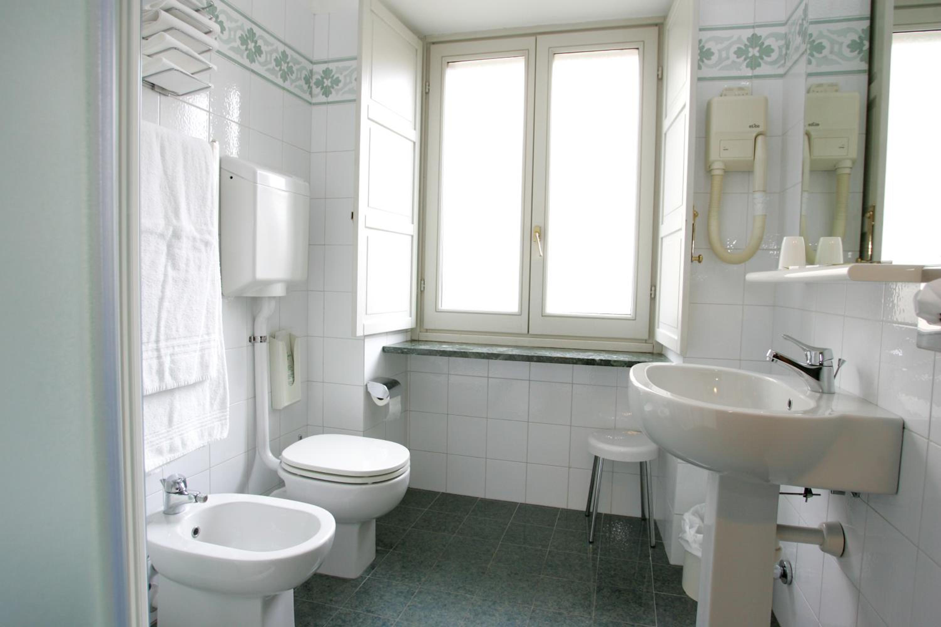 Standard Double Room - Photo 3