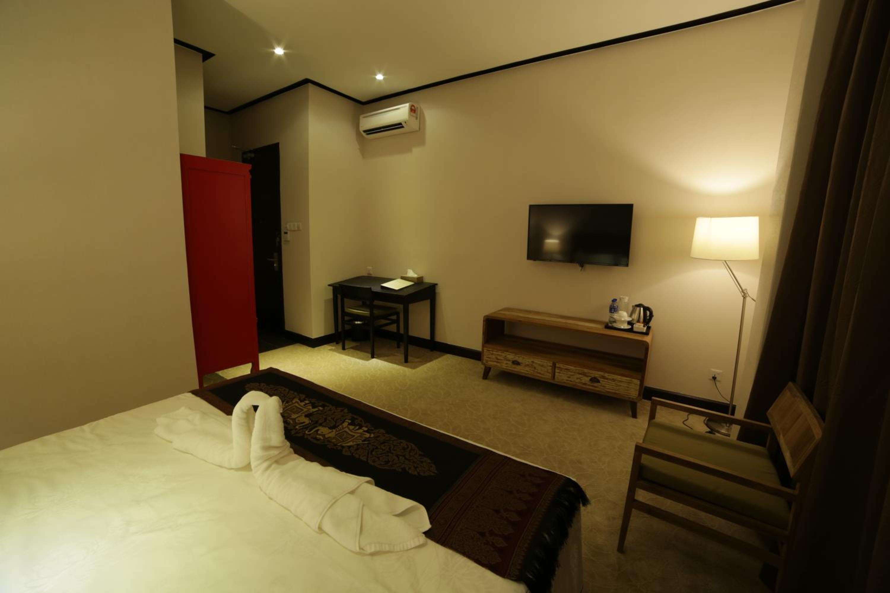 Superior King Room photo 3
