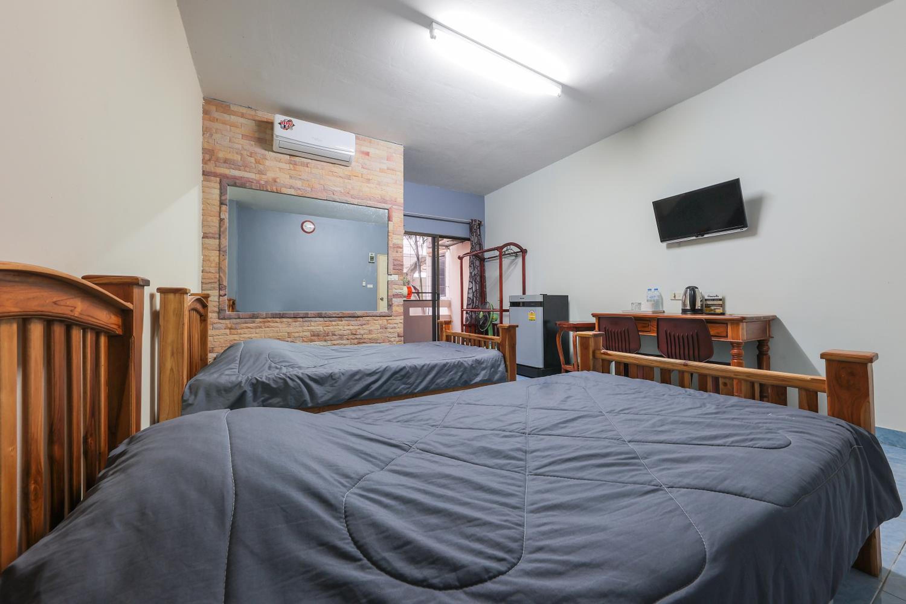 Superior Twin Room - Photo 5