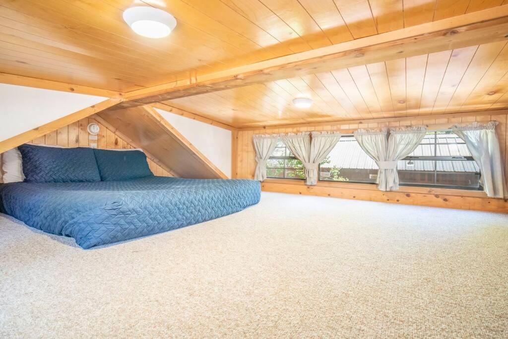 Two-Bedroom House photo 1