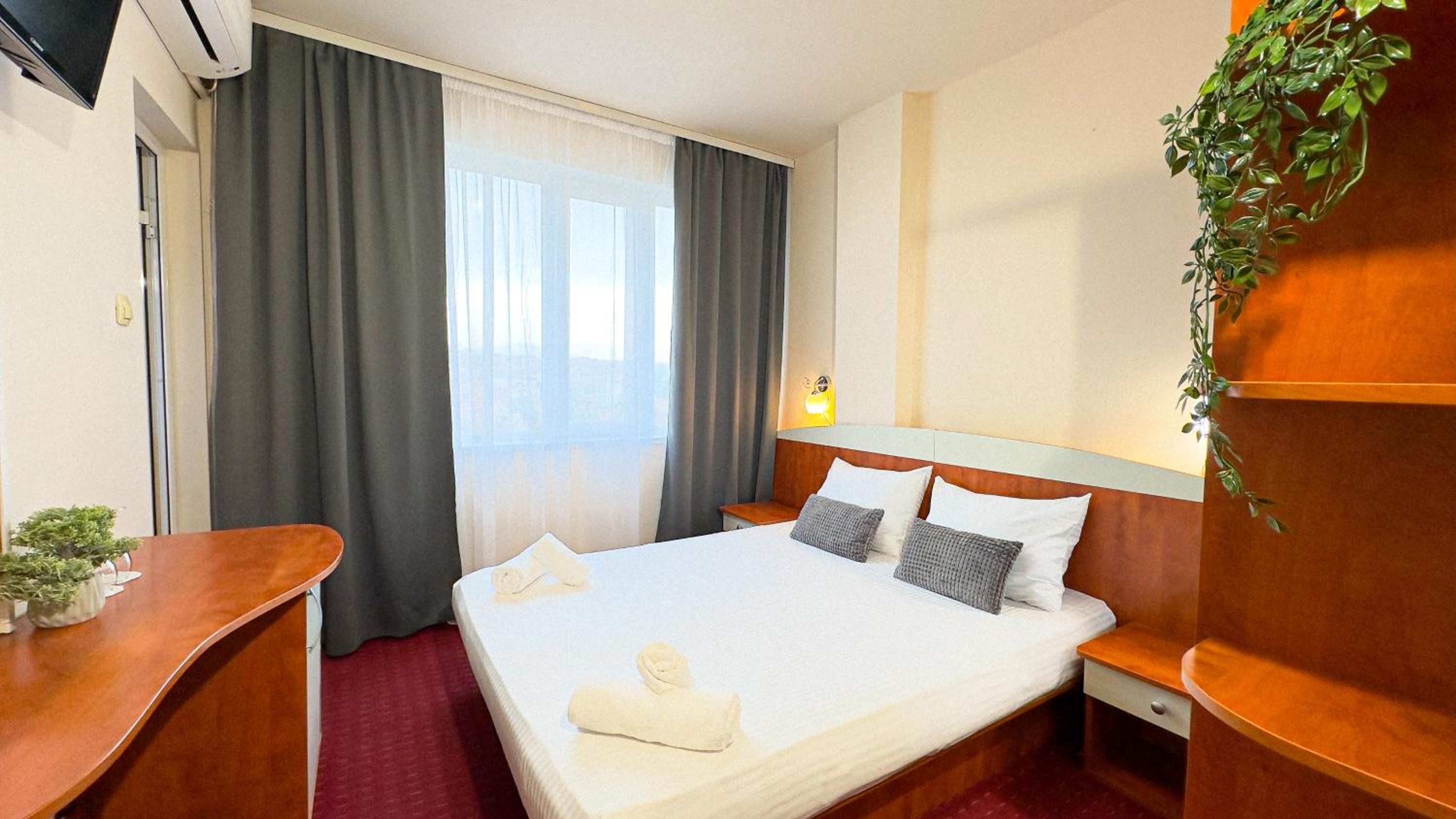 Economy Double Room photo 1