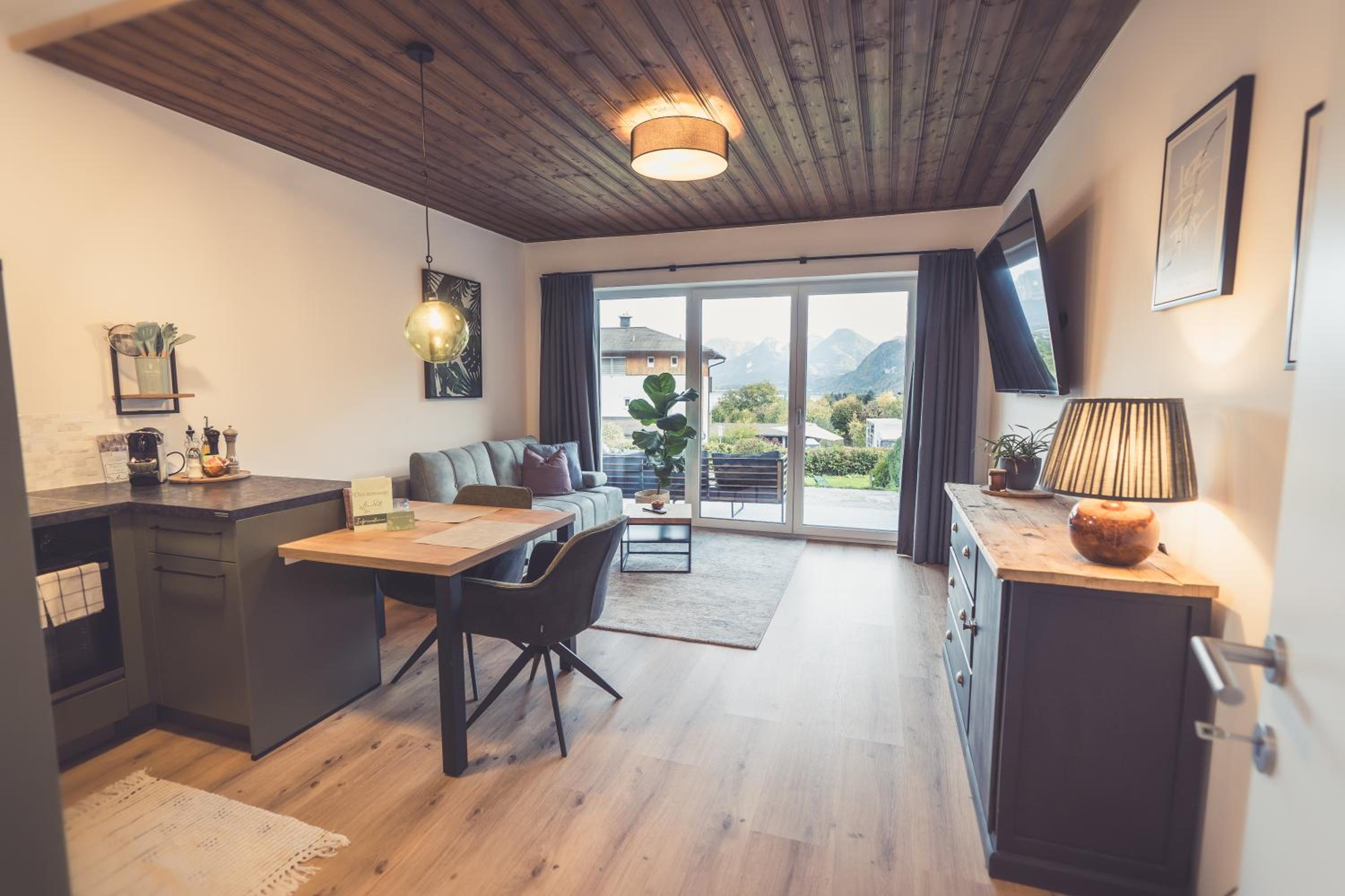 Apartment with Lake View / Dog Friendly
