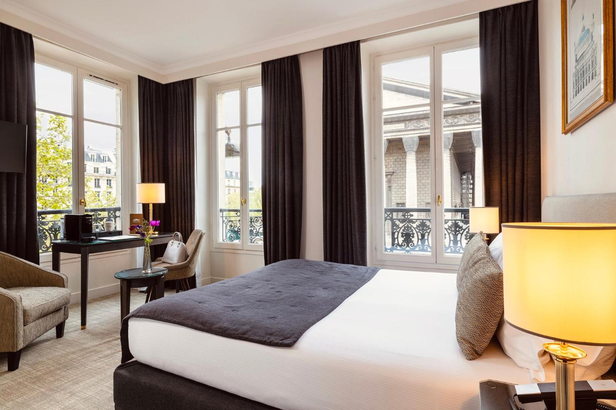 Deluxe Double or Twin Room photo 1