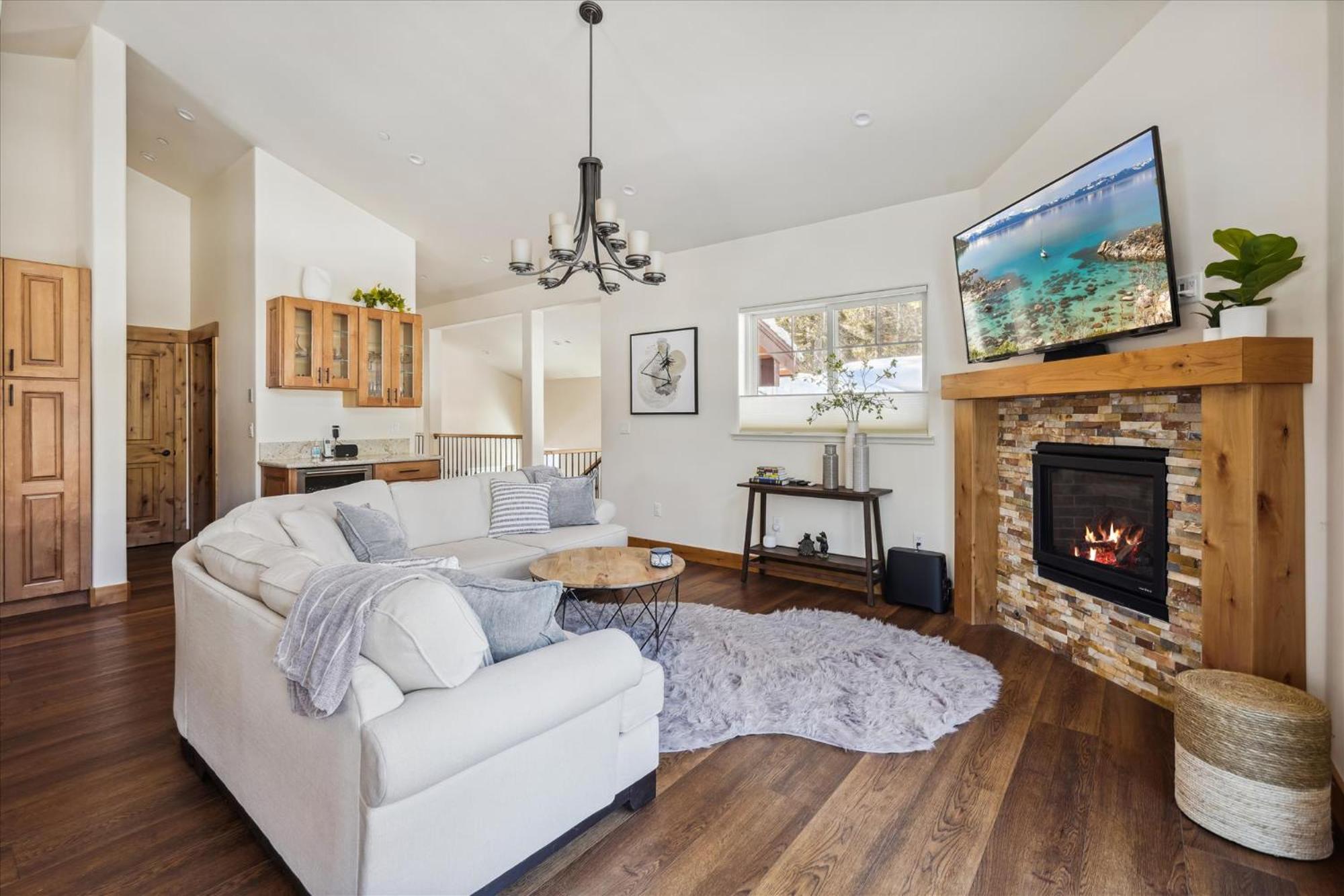 Three-Bedroom House photo 1