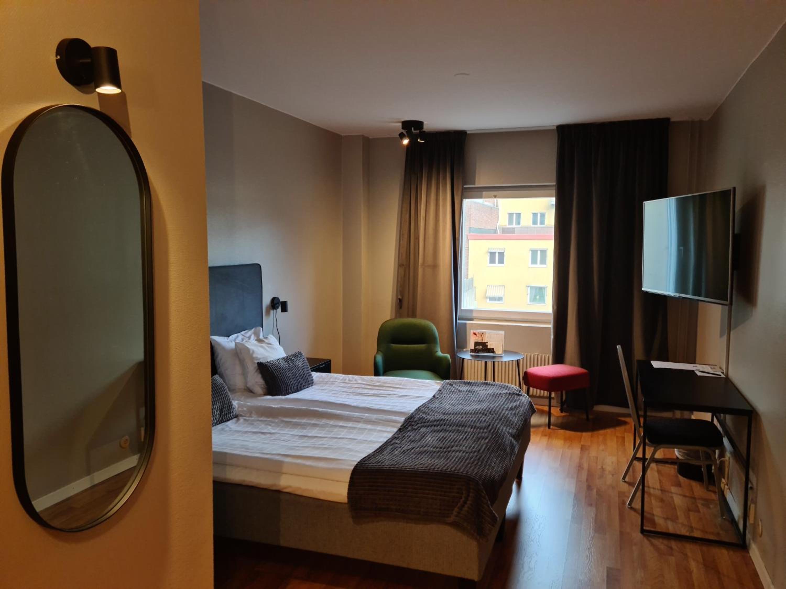 Standard  Double Room - Photo 3