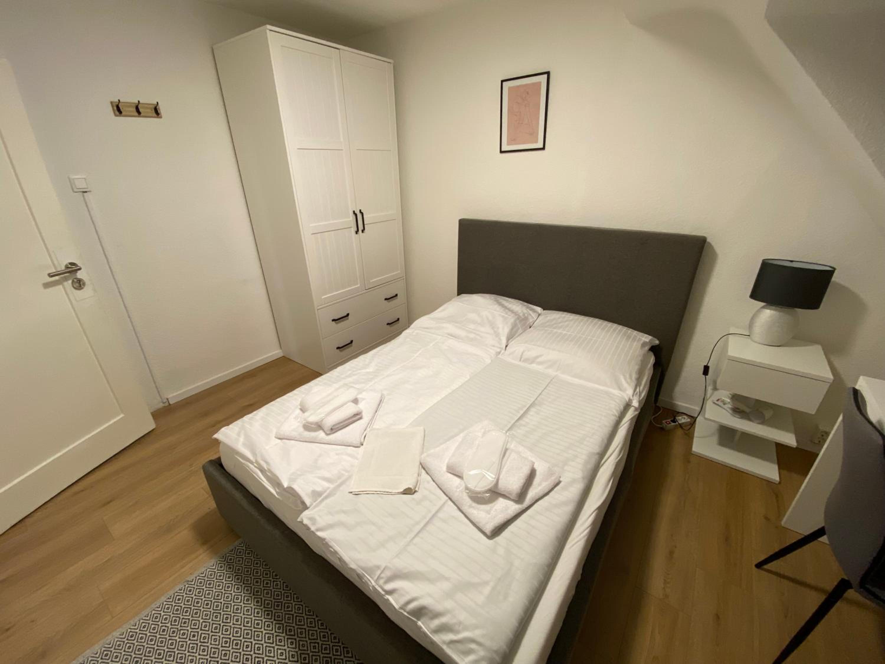 Budget Double Room photo 3