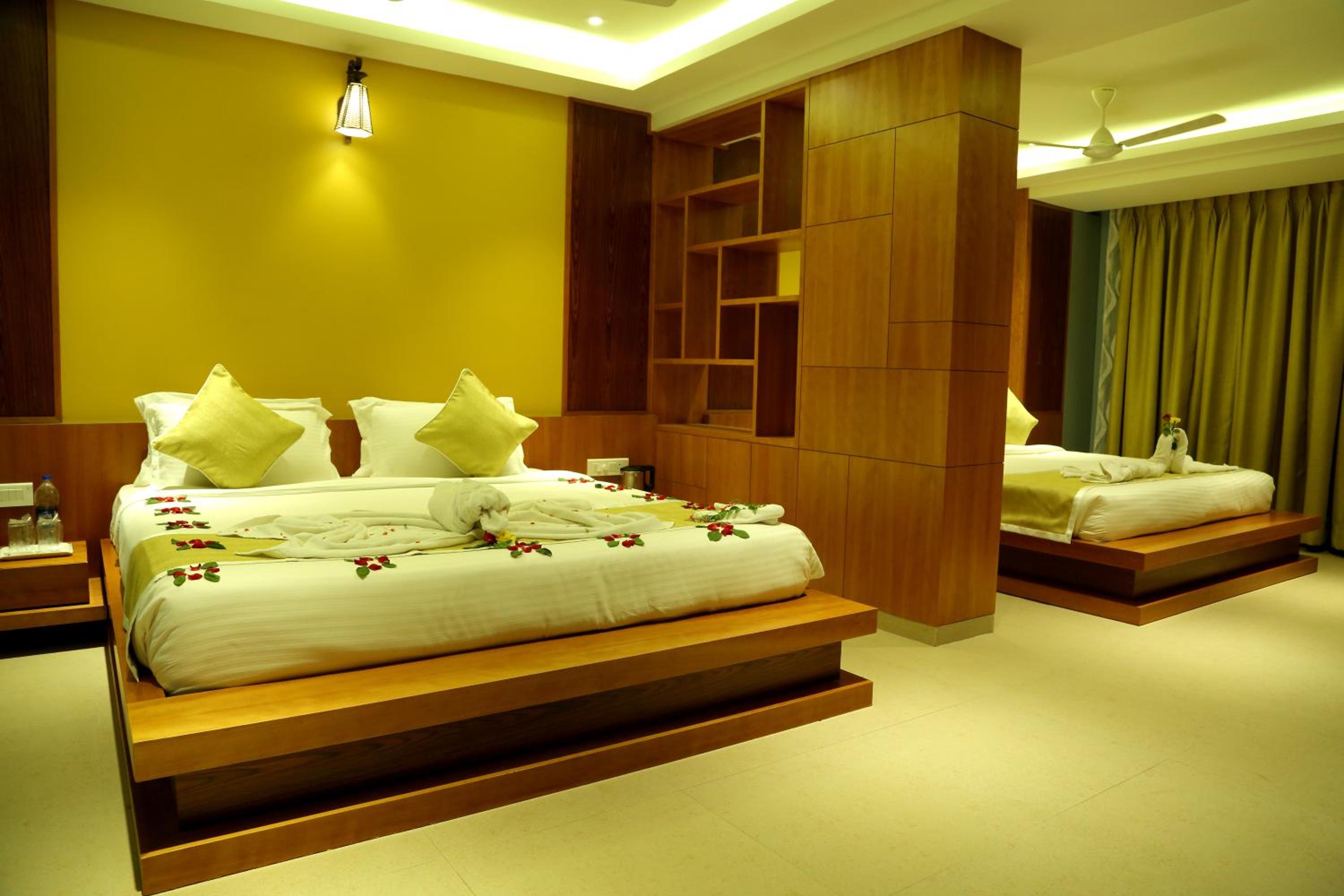 Family Room - Photo 8