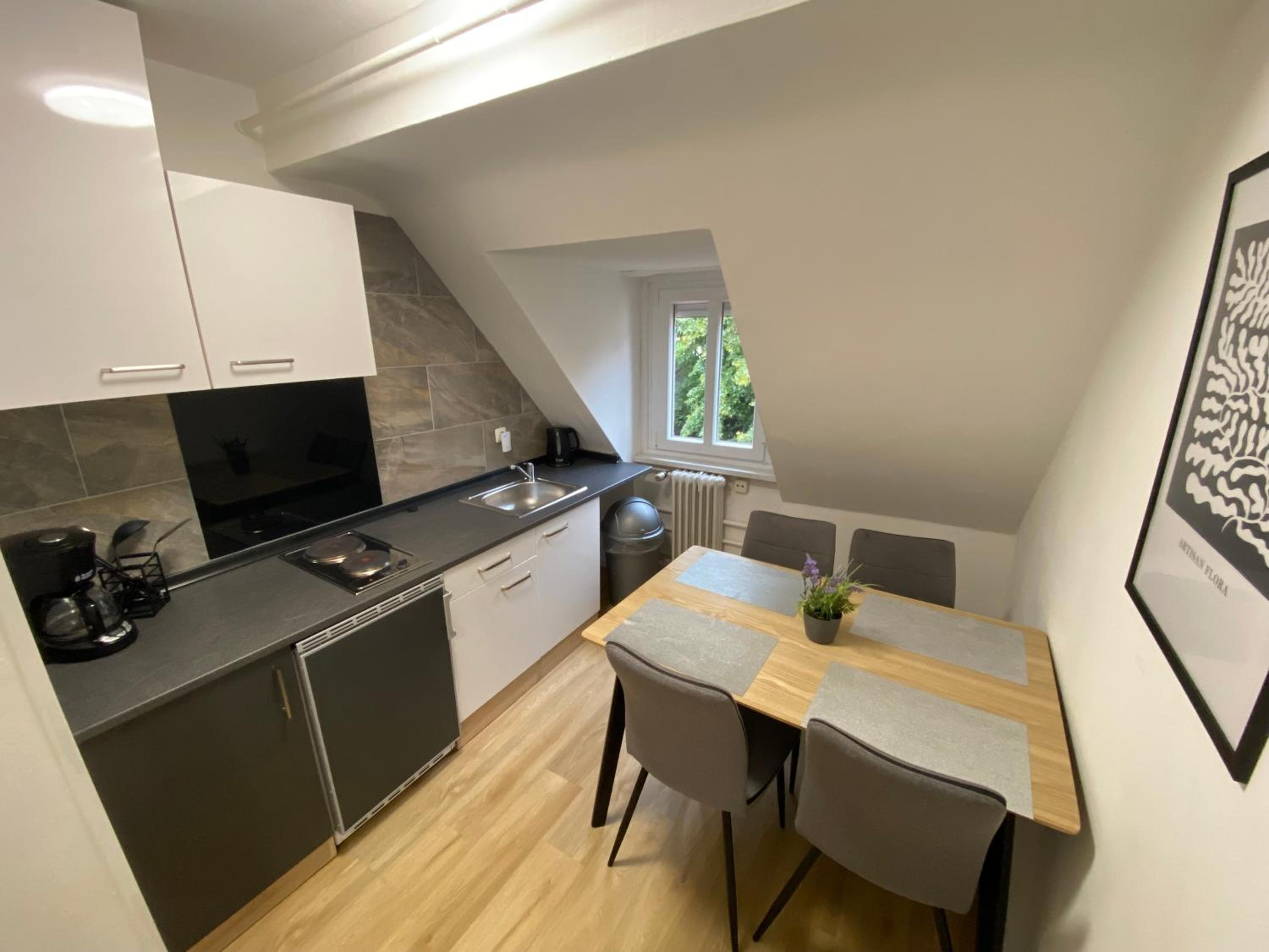 Budget Single Room photo 3