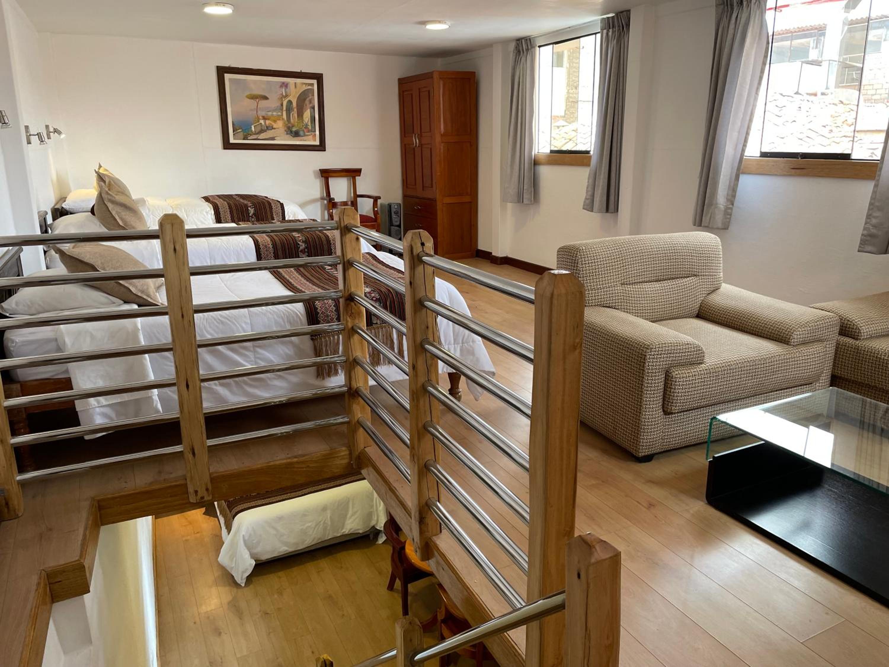 Apartment - Split Level photo 2