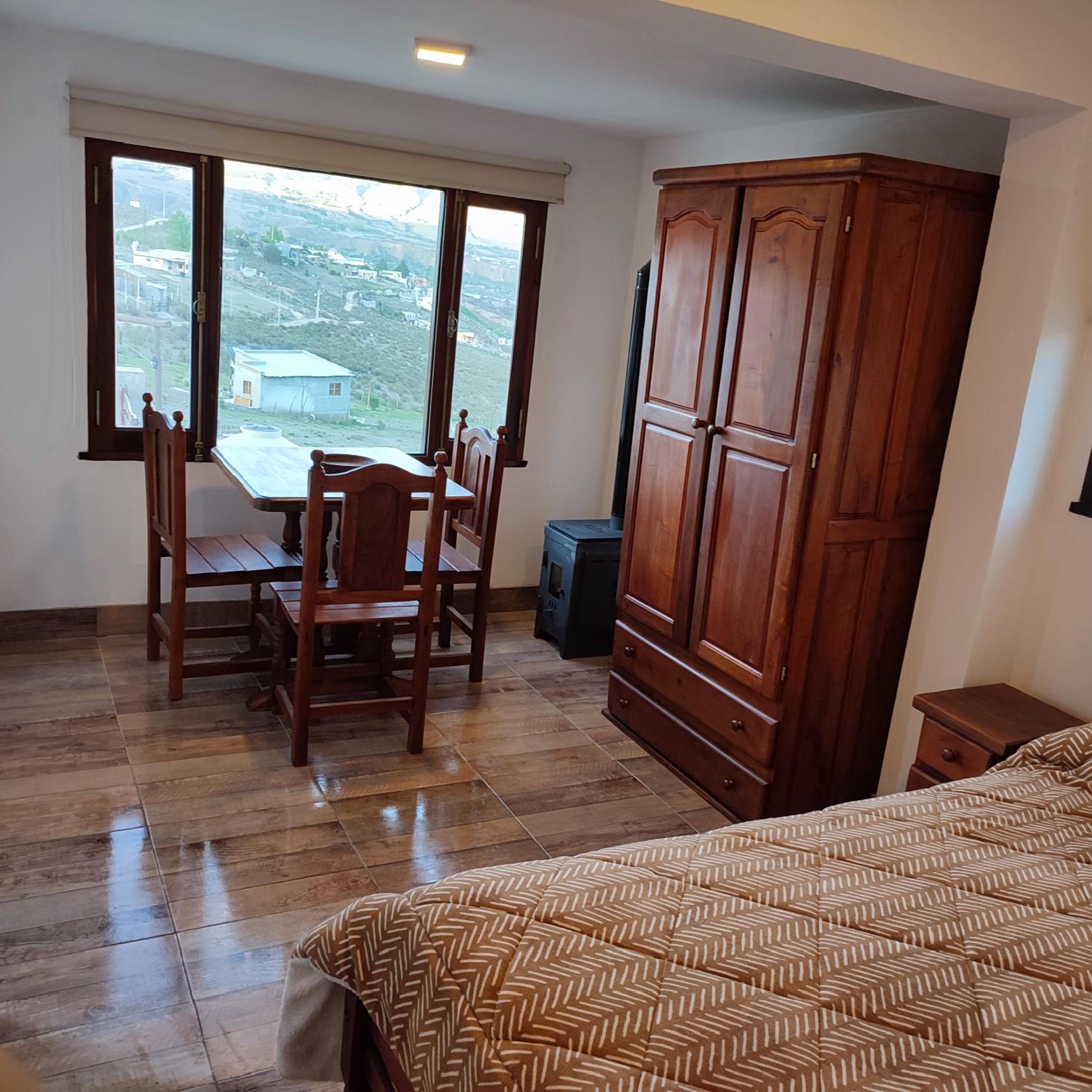 One-Bedroom House photo 1