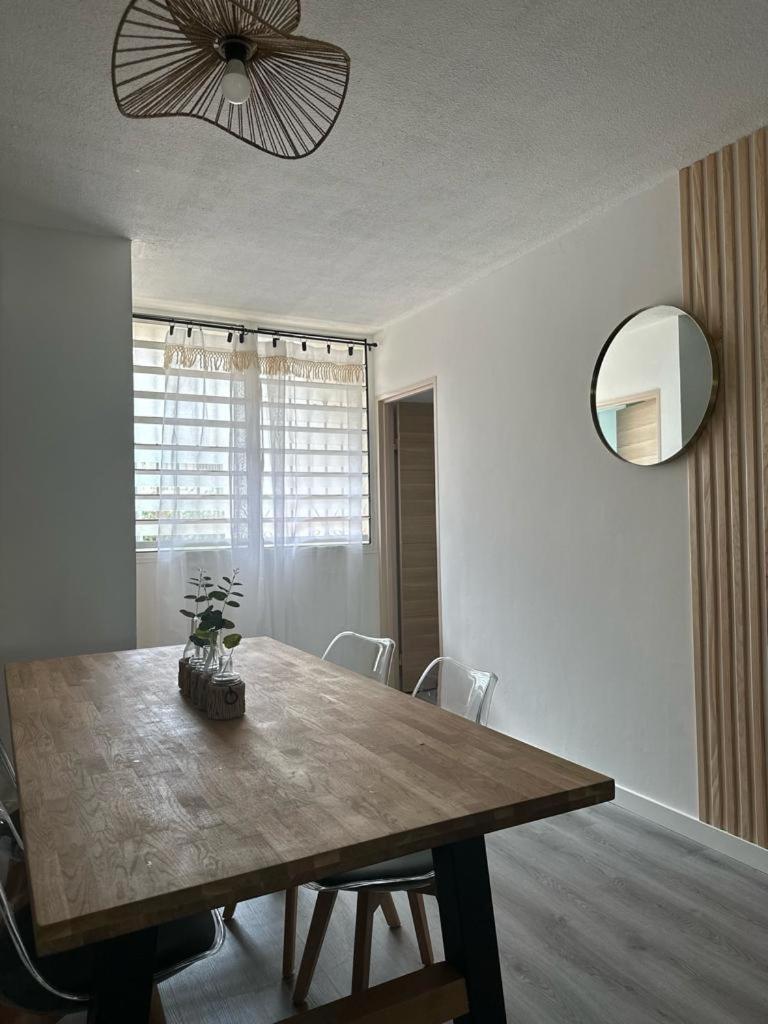 Two-Bedroom Apartment photo 2