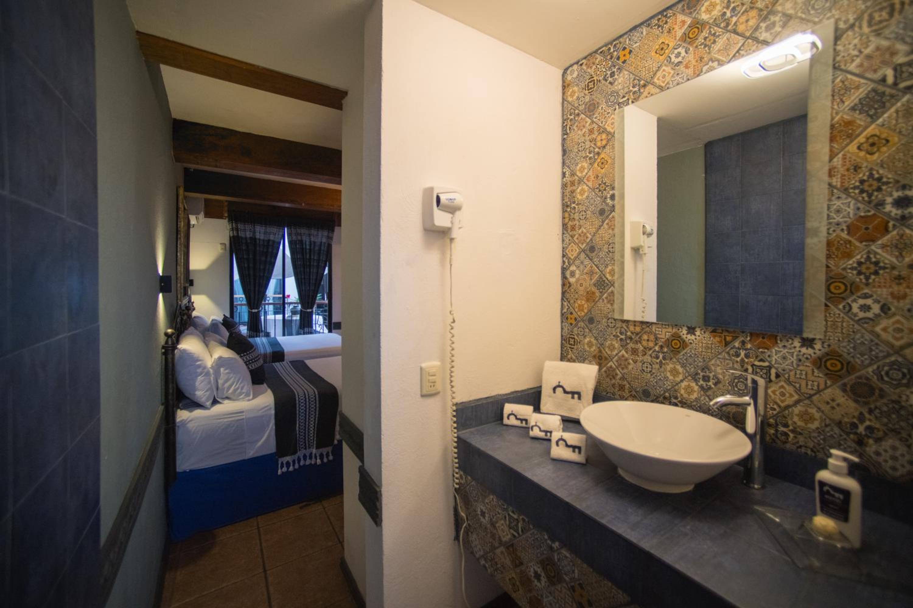 Double Room with Two Double Beds photo 2
