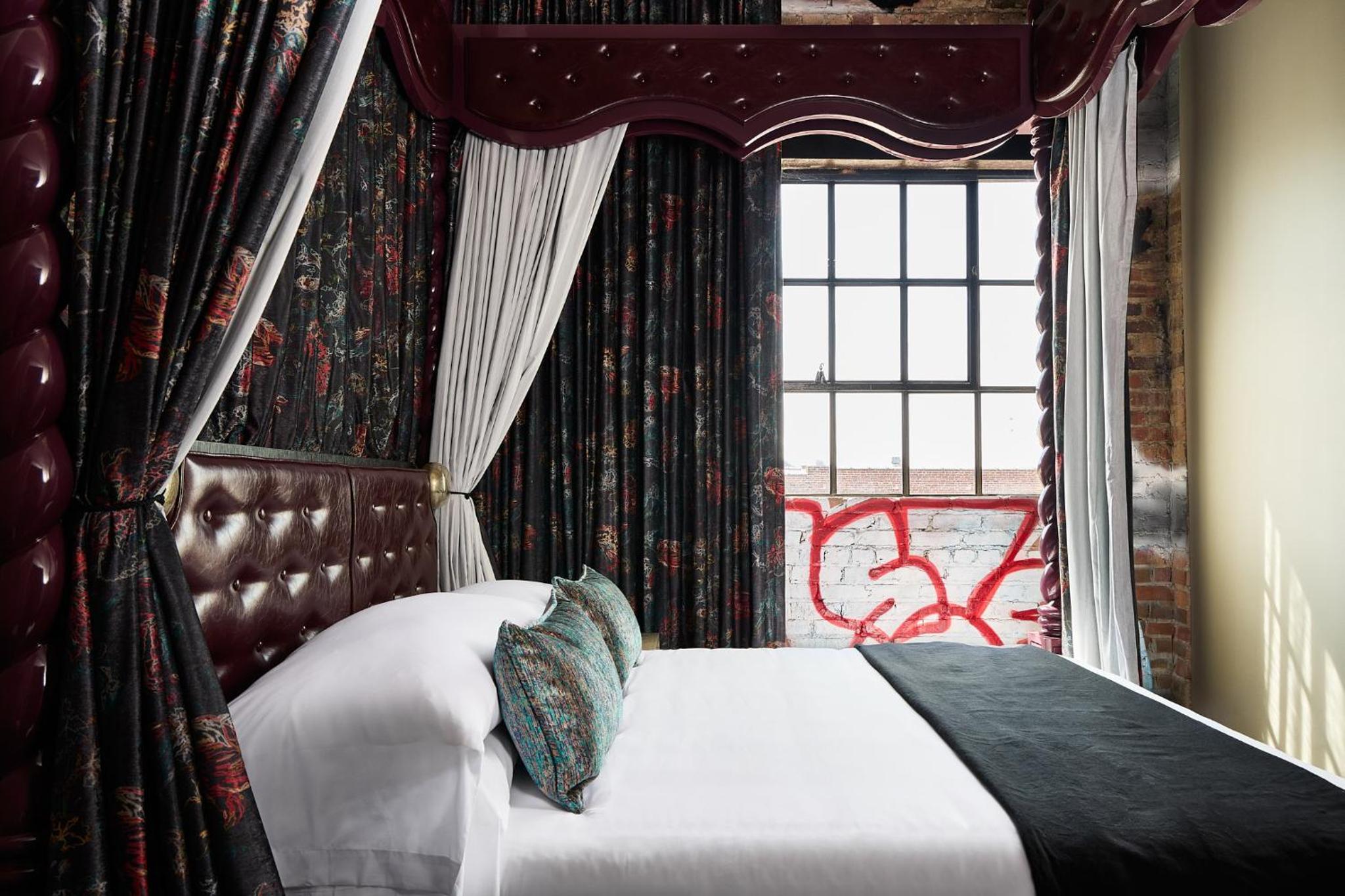 King Room - Hearing Access - Photo 3