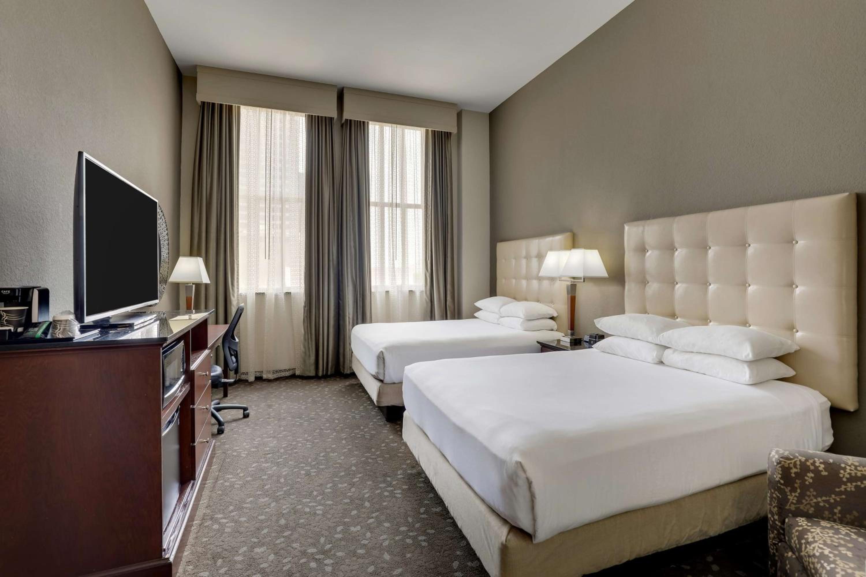 Deluxe Queen Room with Two Queen Beds