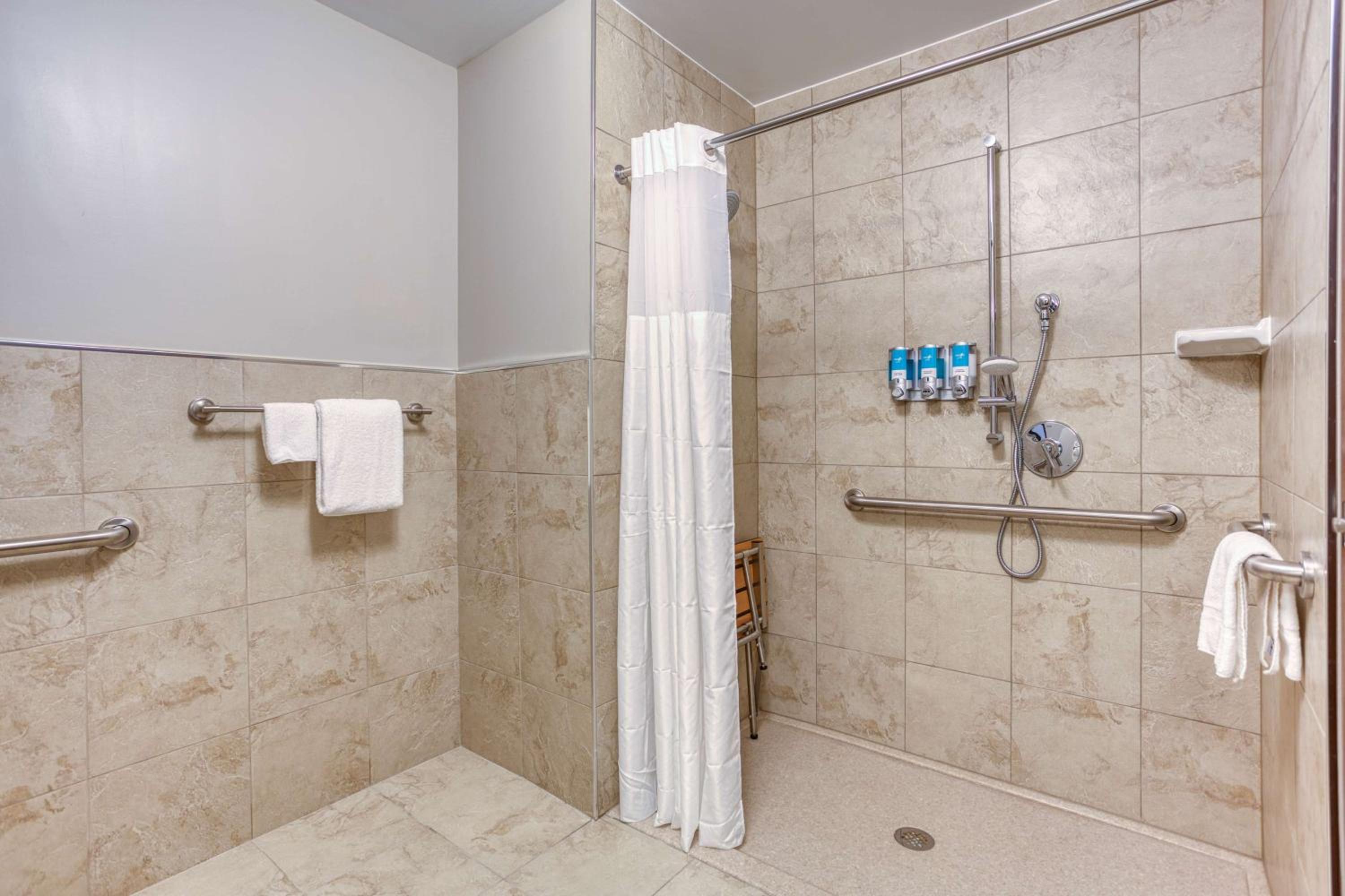 Superior Queen Room with Two Queen Beds - Hearing Accessible, Roll-in Shower