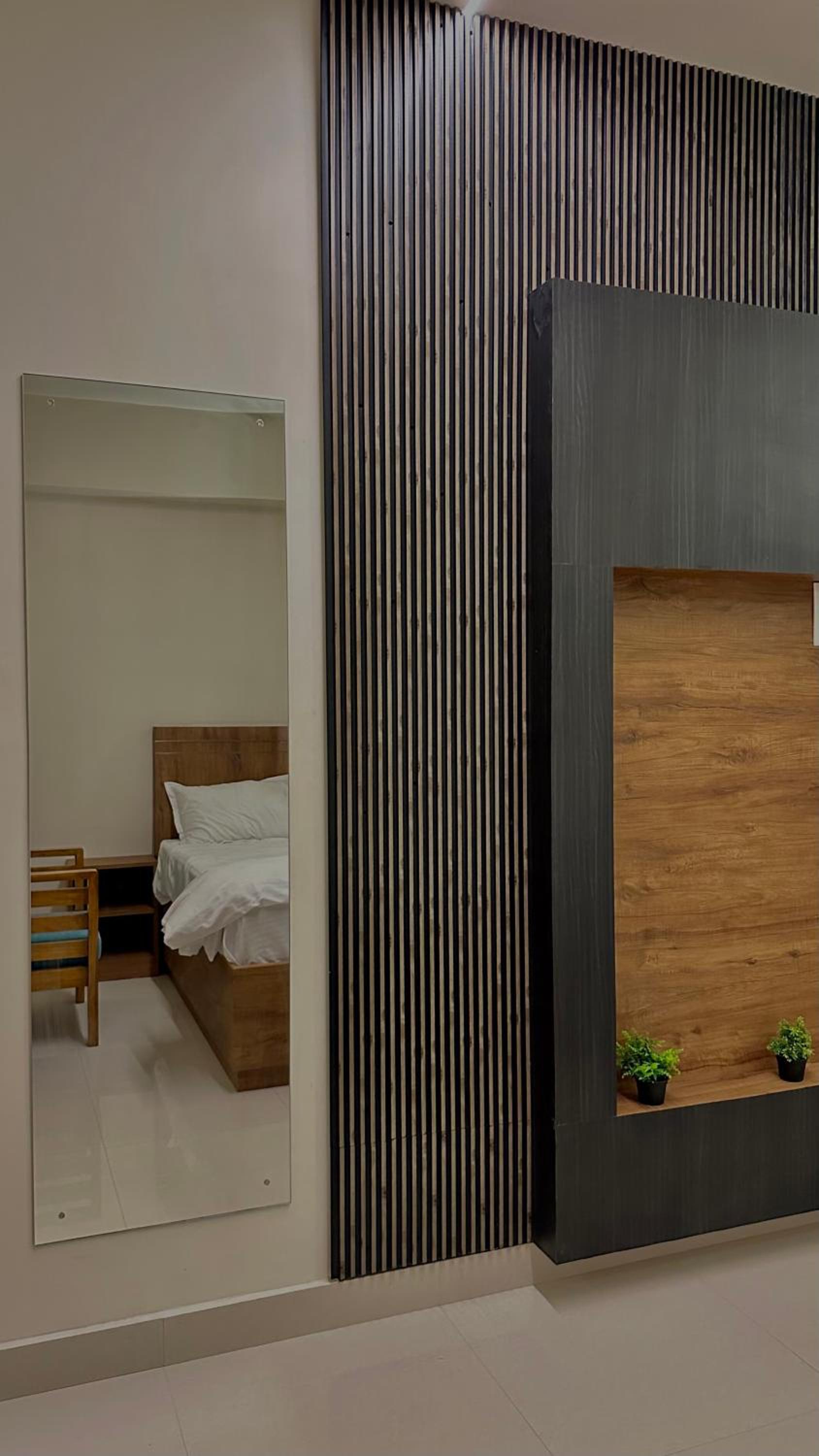 Deluxe Double Room (2 Adults + 1 Child) - Photo 4