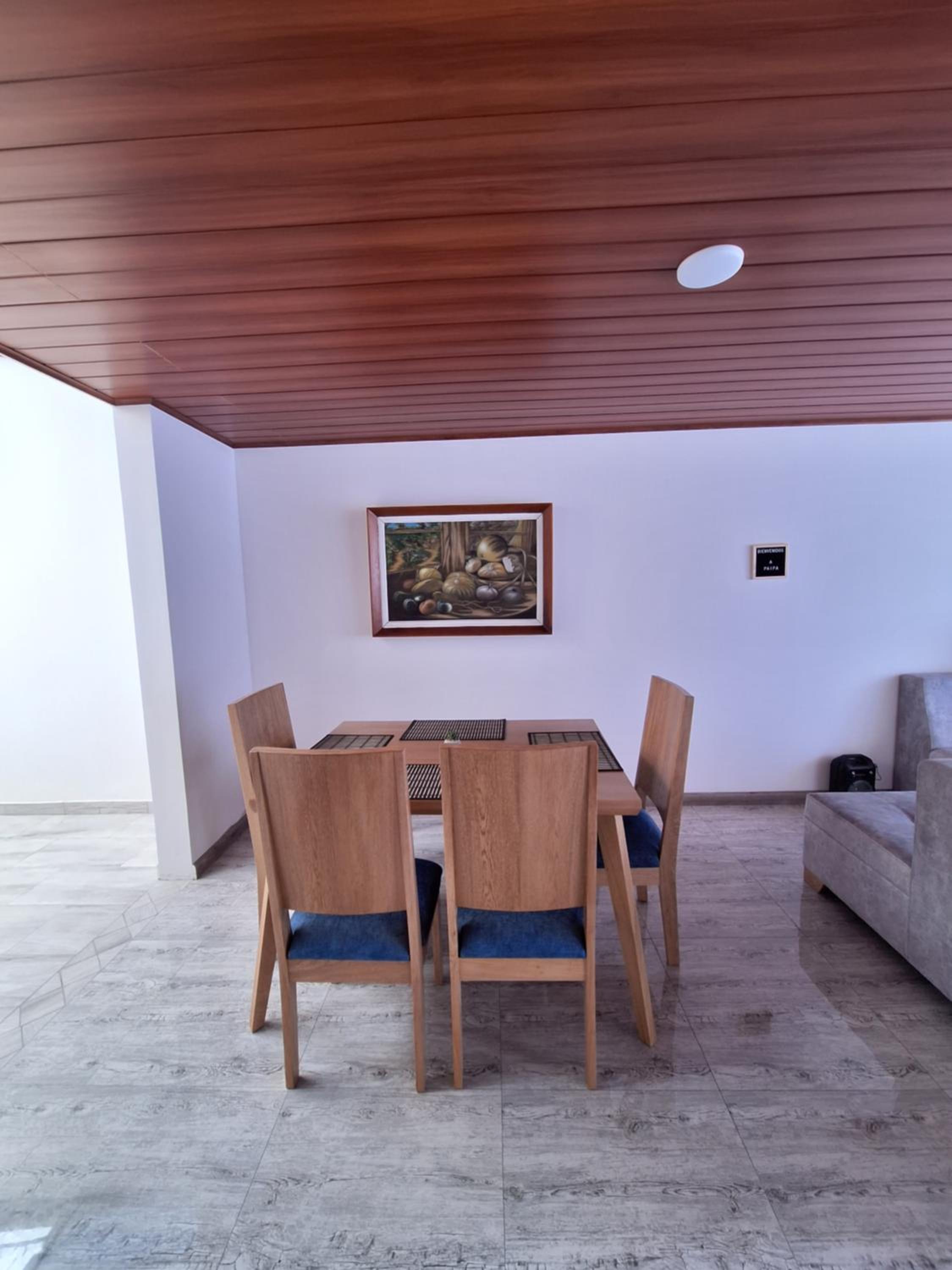 Three-Bedroom House photo 3