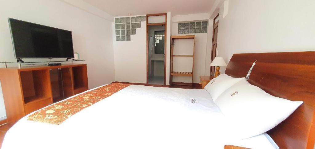 Double Room with Private Bathroom photo 1