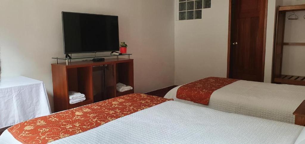 Triple Room with Private Bathroom photo 2