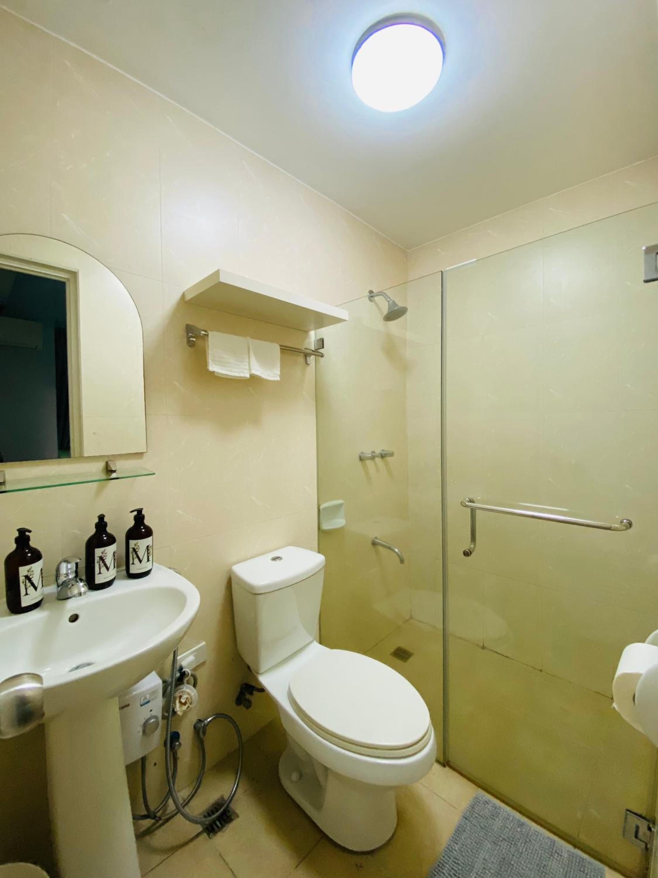One-Bedroom Apartment - Photo 10