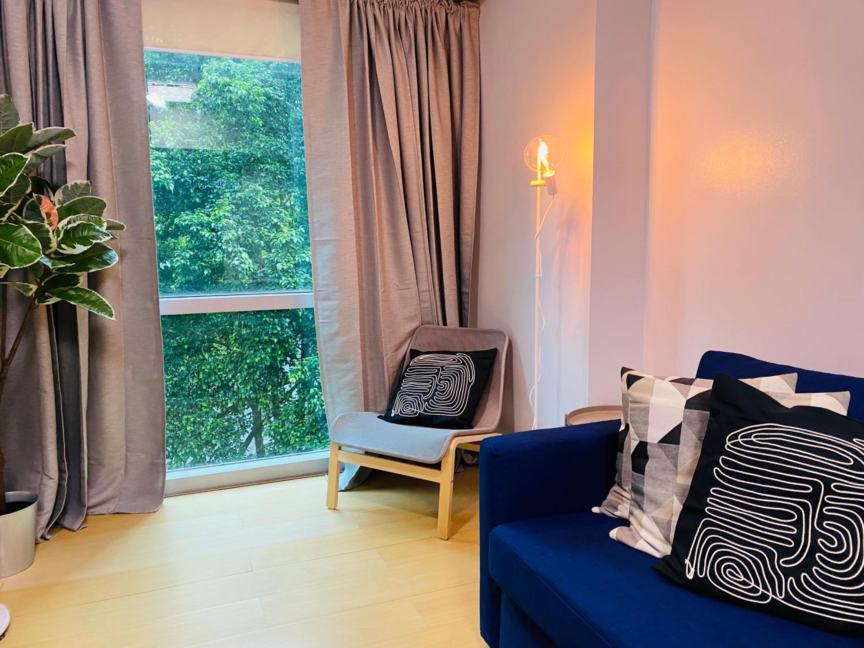 One-Bedroom Apartment - Photo 7