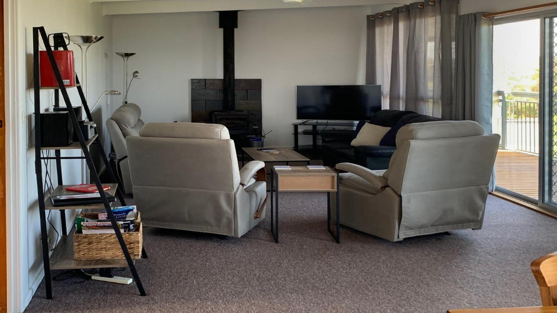 Three-Bedroom House photo 1
