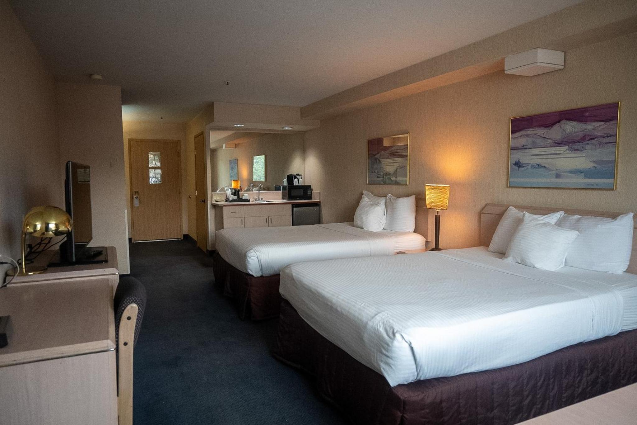 Queen Suite