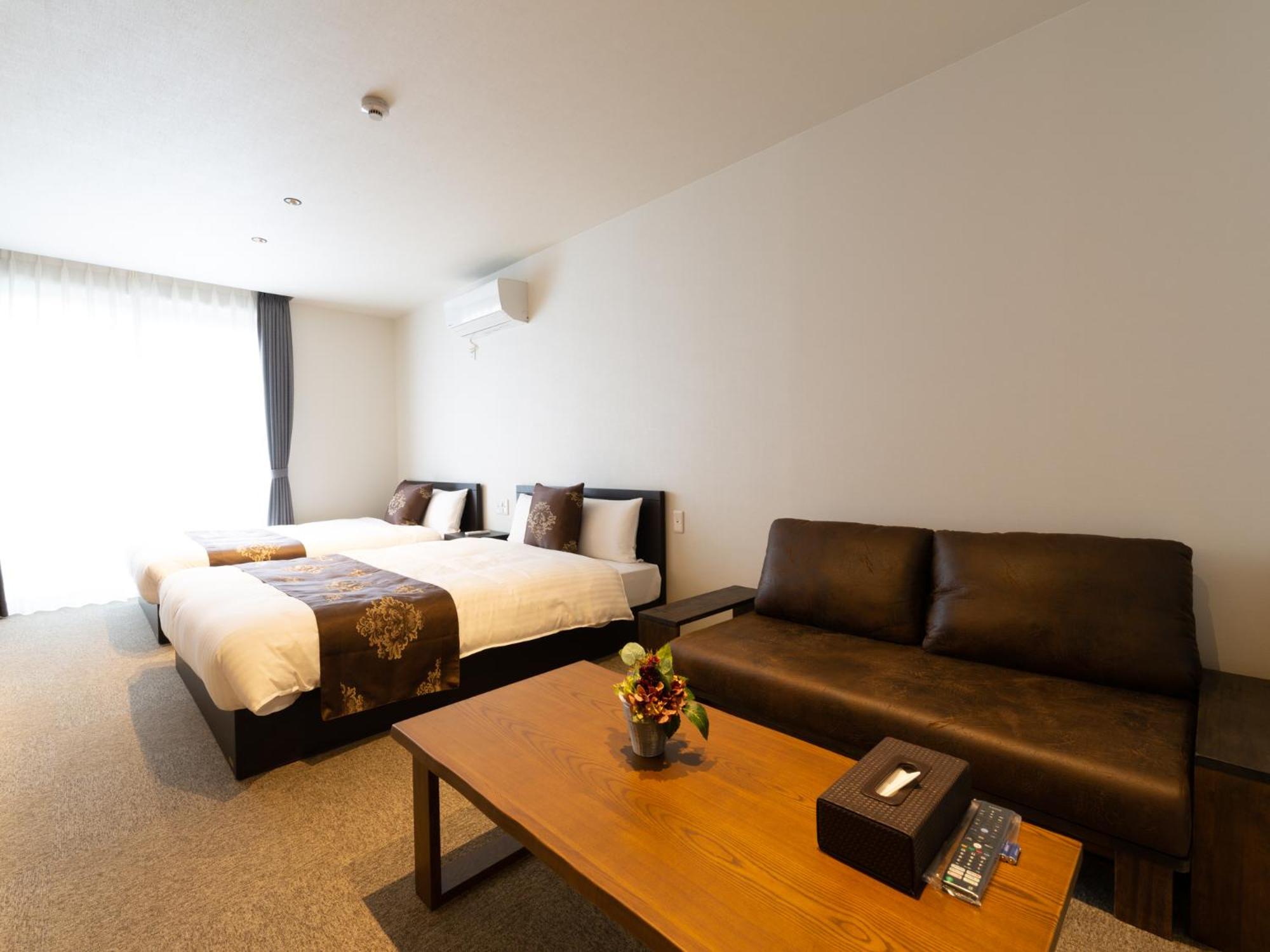 Superior Twin Room - Photo 4